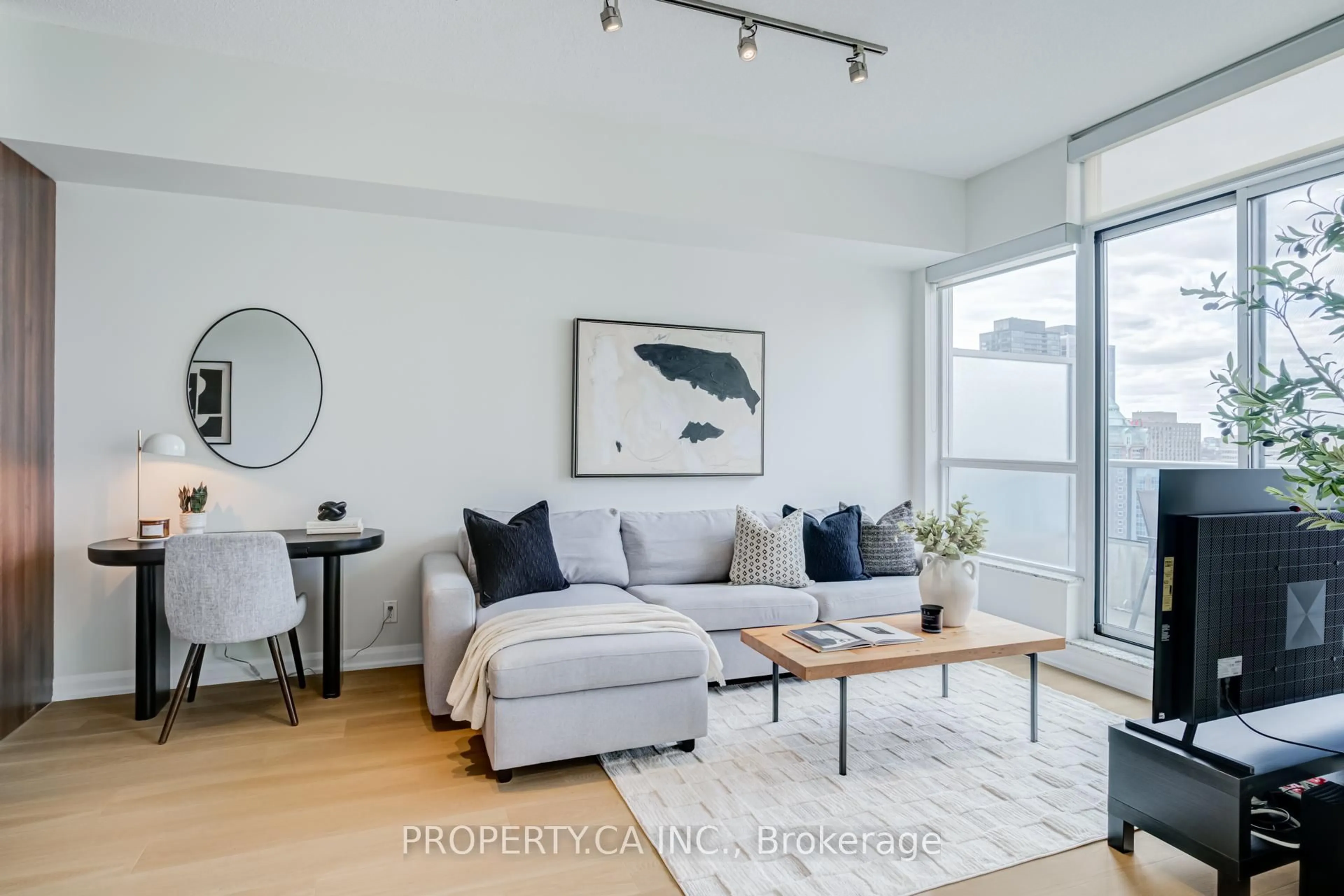 Living room with furniture, unknown for 500 Sherbourne St #2202, Toronto Ontario M4X 1L1