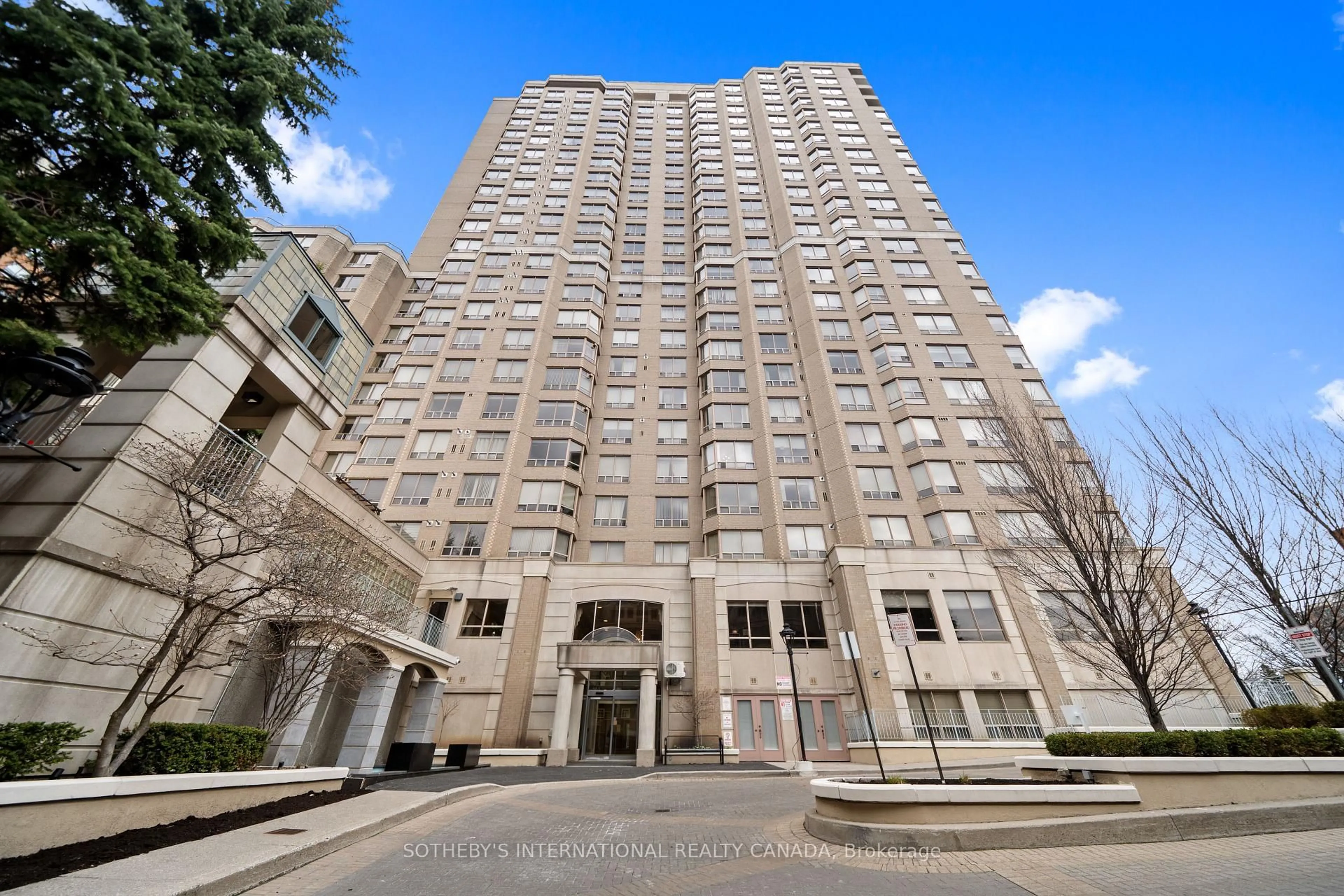 Indoor foyer for 5418 Yonge St #517, Toronto Ontario M2N 6X4