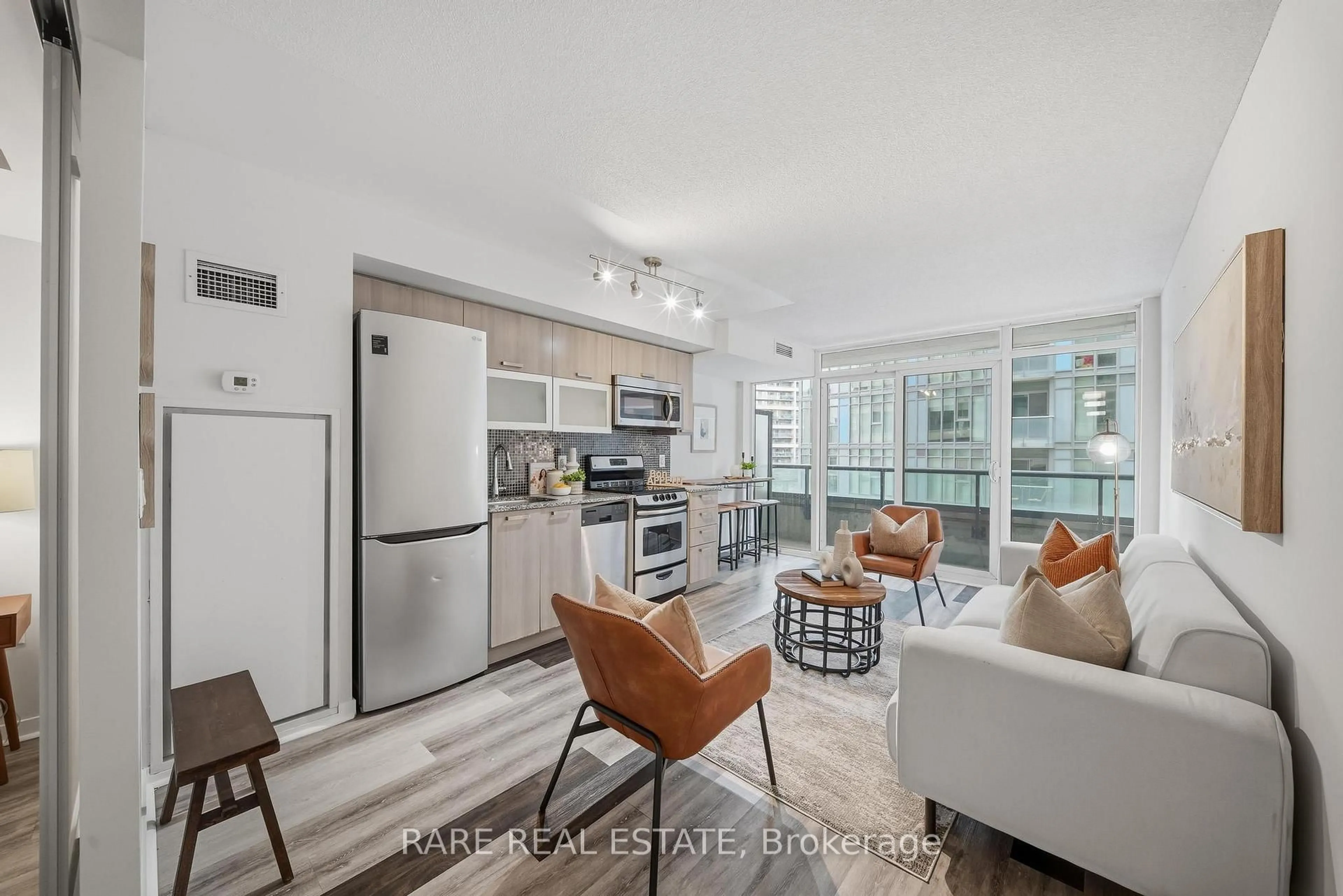 Open concept kitchen, unknown for 36 Lisgar St #518 W, Toronto Ontario M6J 3G2