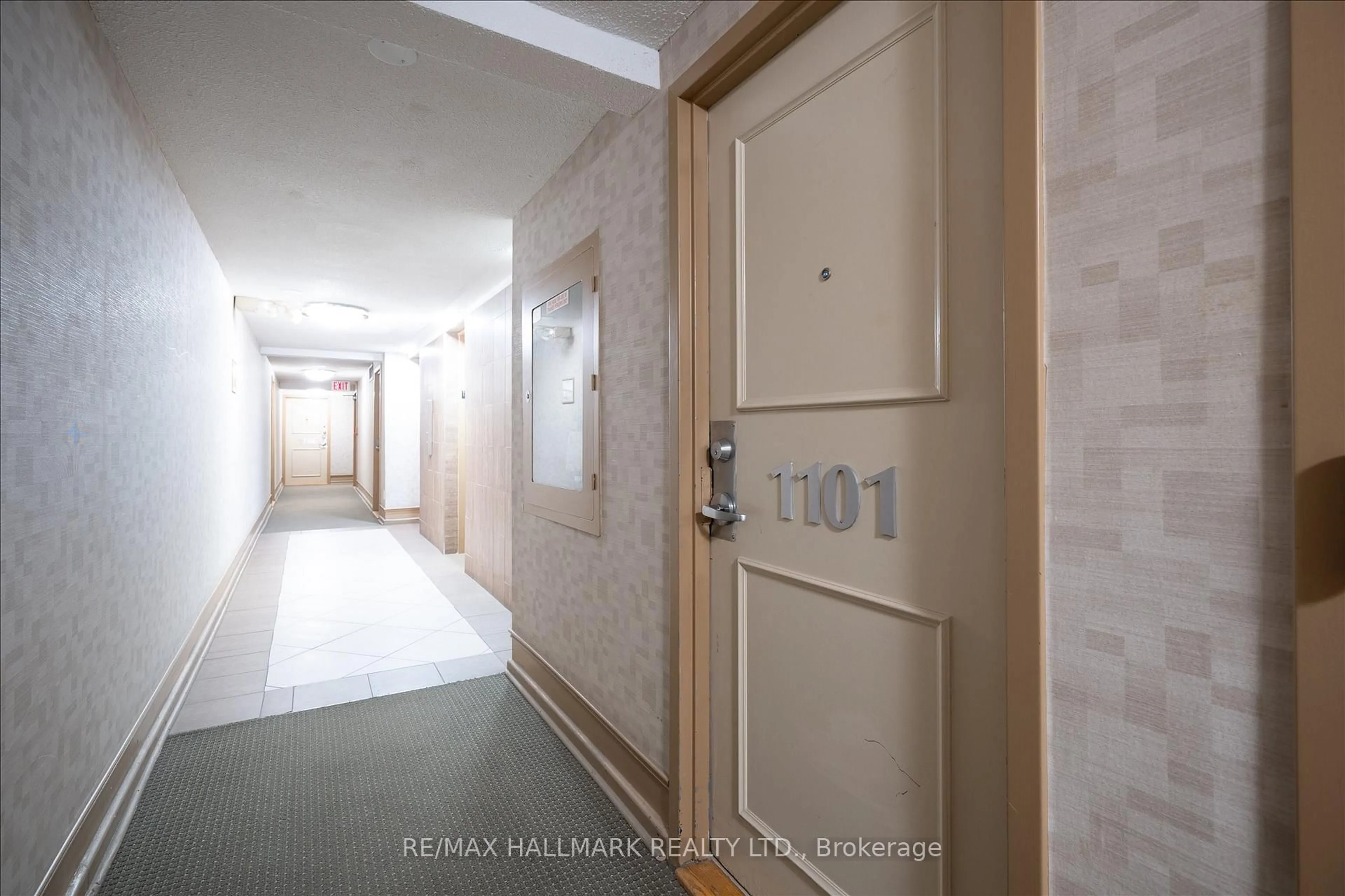 Indoor foyer for 725 Don Mills Rd #1101, Toronto Ontario M3C 1S6