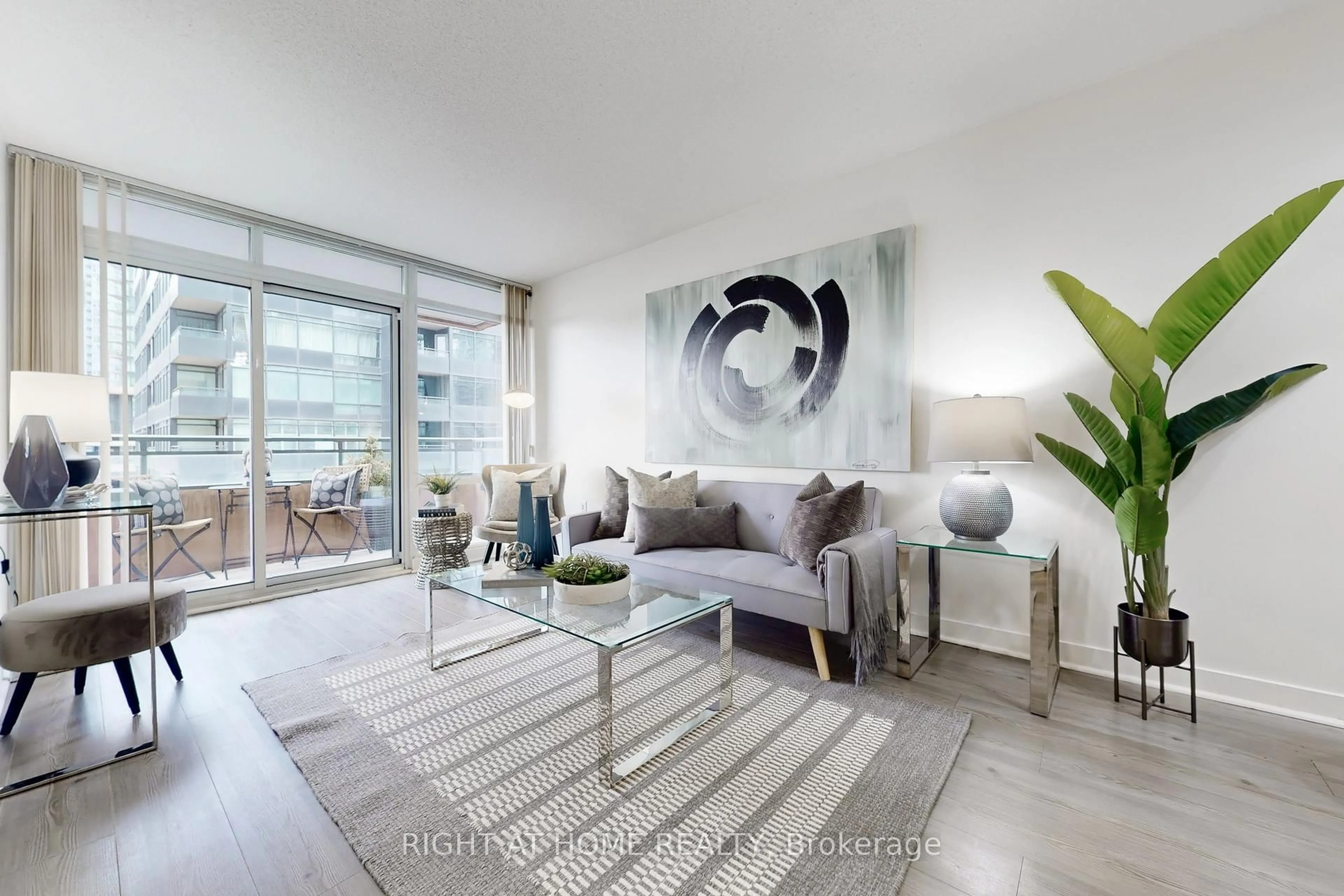 Living room with furniture, unknown for 4K Spadina Ave #727, Toronto Ontario M5V 3Y6