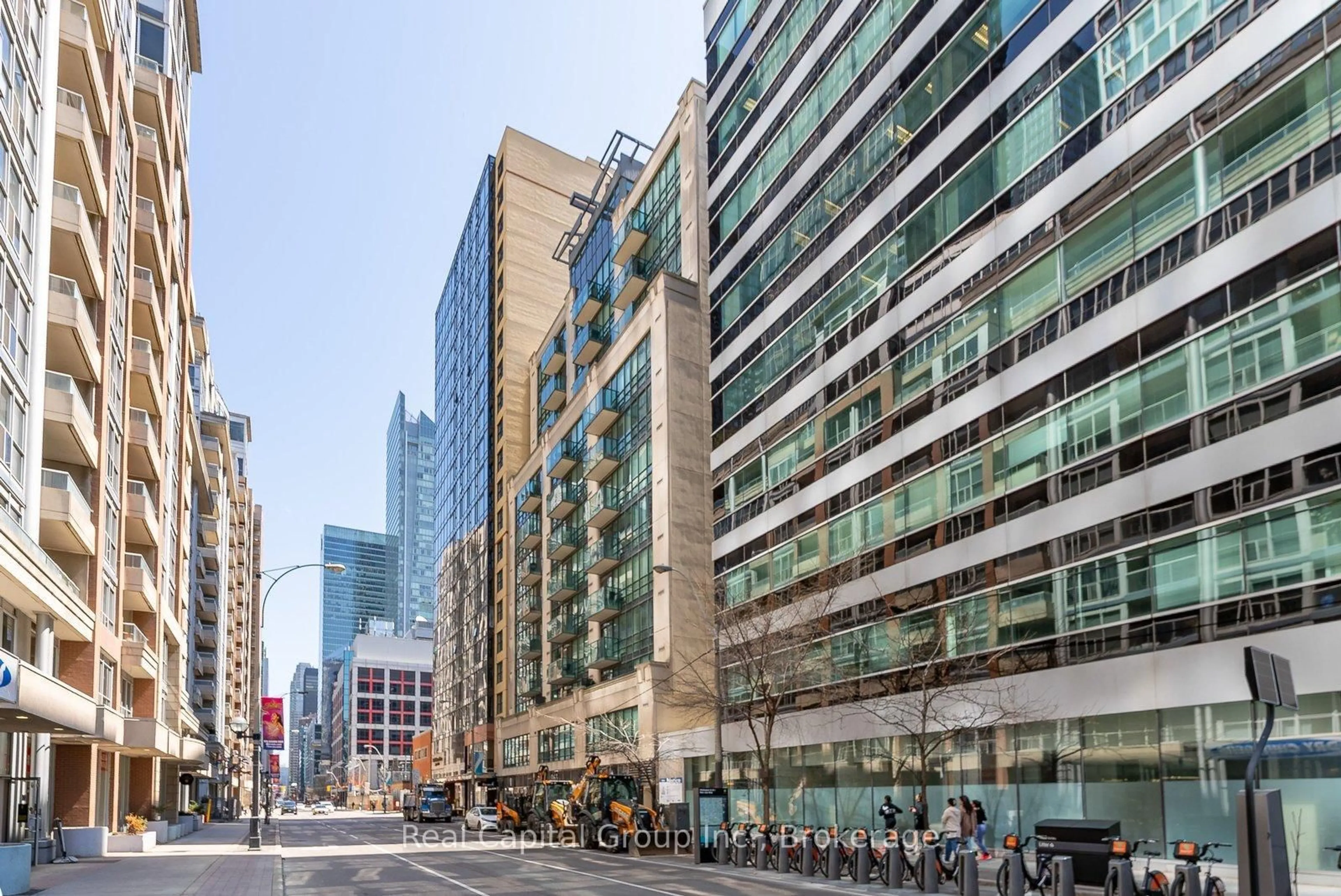 Unknown for 263 Wellington St #703, Toronto Ontario M5V 3E6