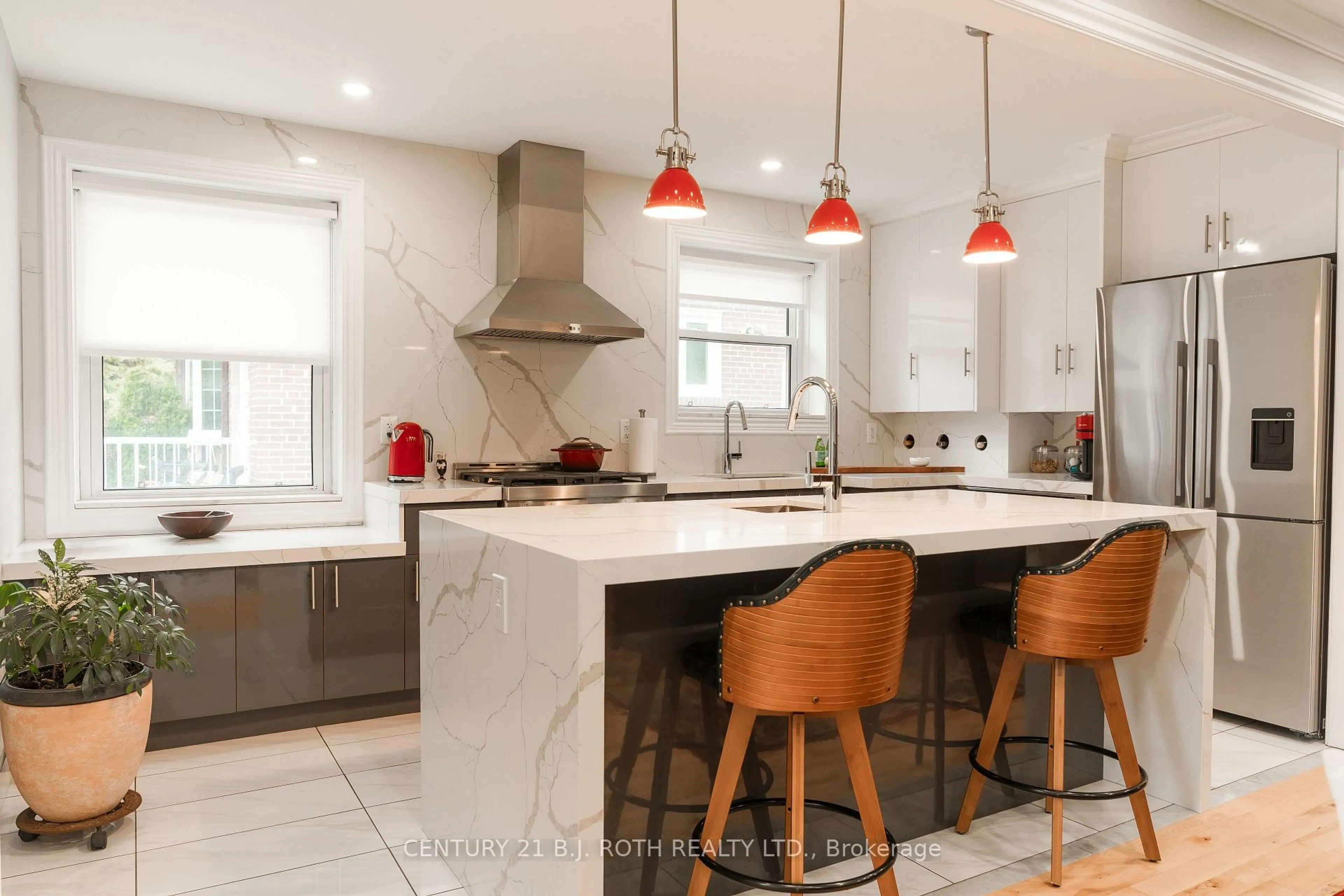 Contemporary kitchen, ceramic/tile floor for 43 Linelle St, Toronto Ontario M2N 2J4