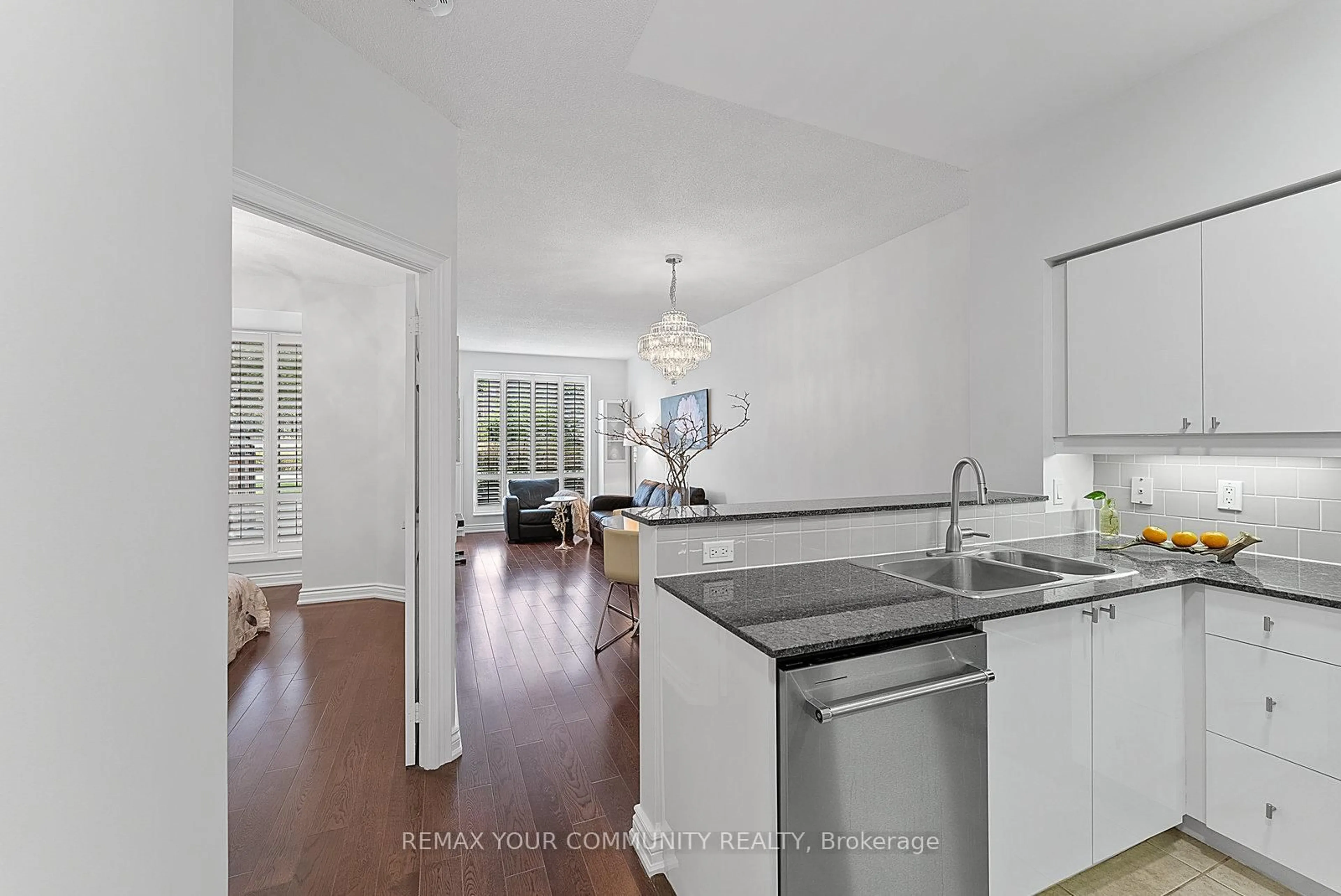 Open concept kitchen, unknown for 451 Rosewell Ave #105, Toronto Ontario M4R 2H8