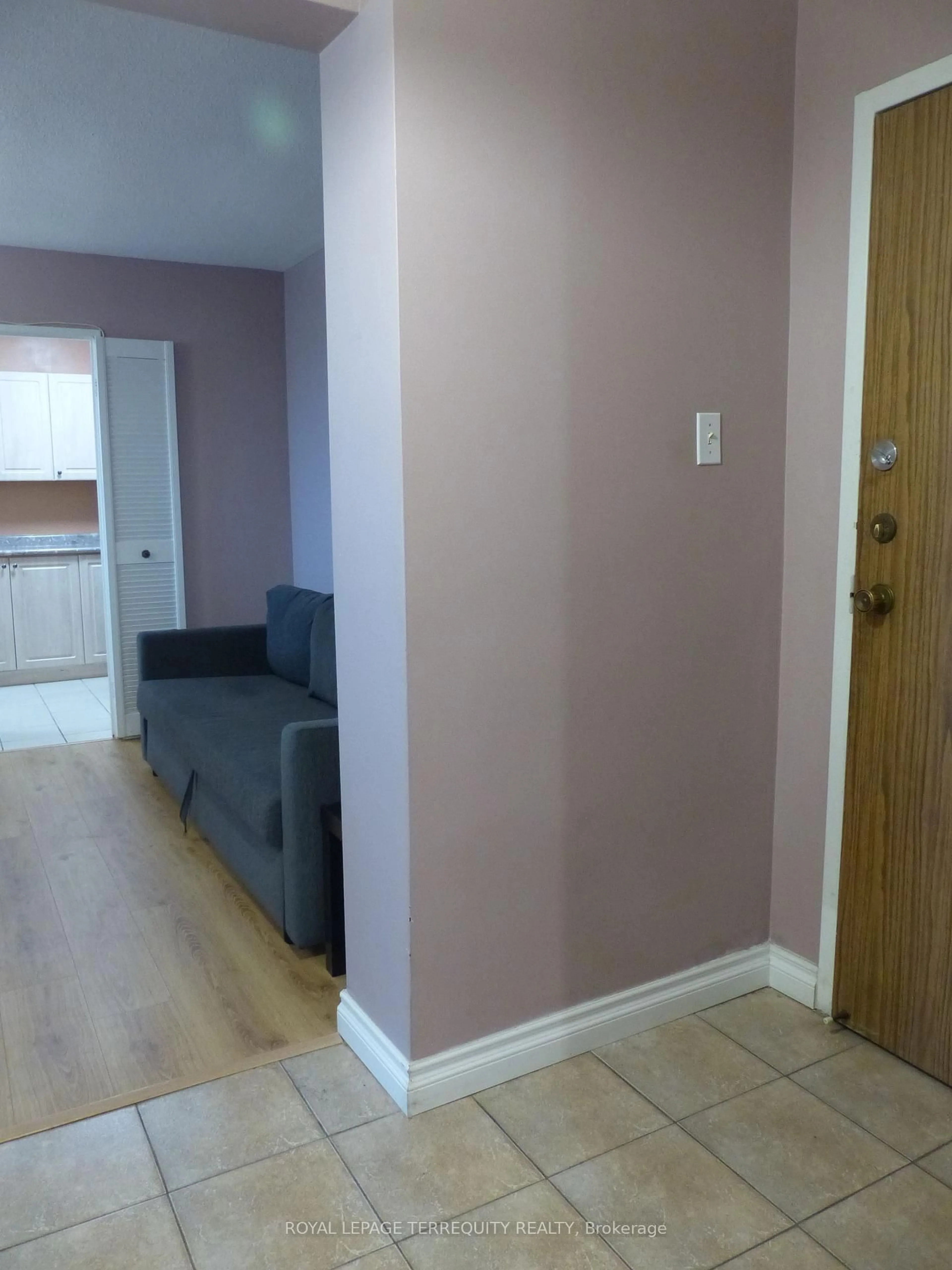 Unknown for 177 Linus Rd #906, Toronto Ontario M2J 4S5