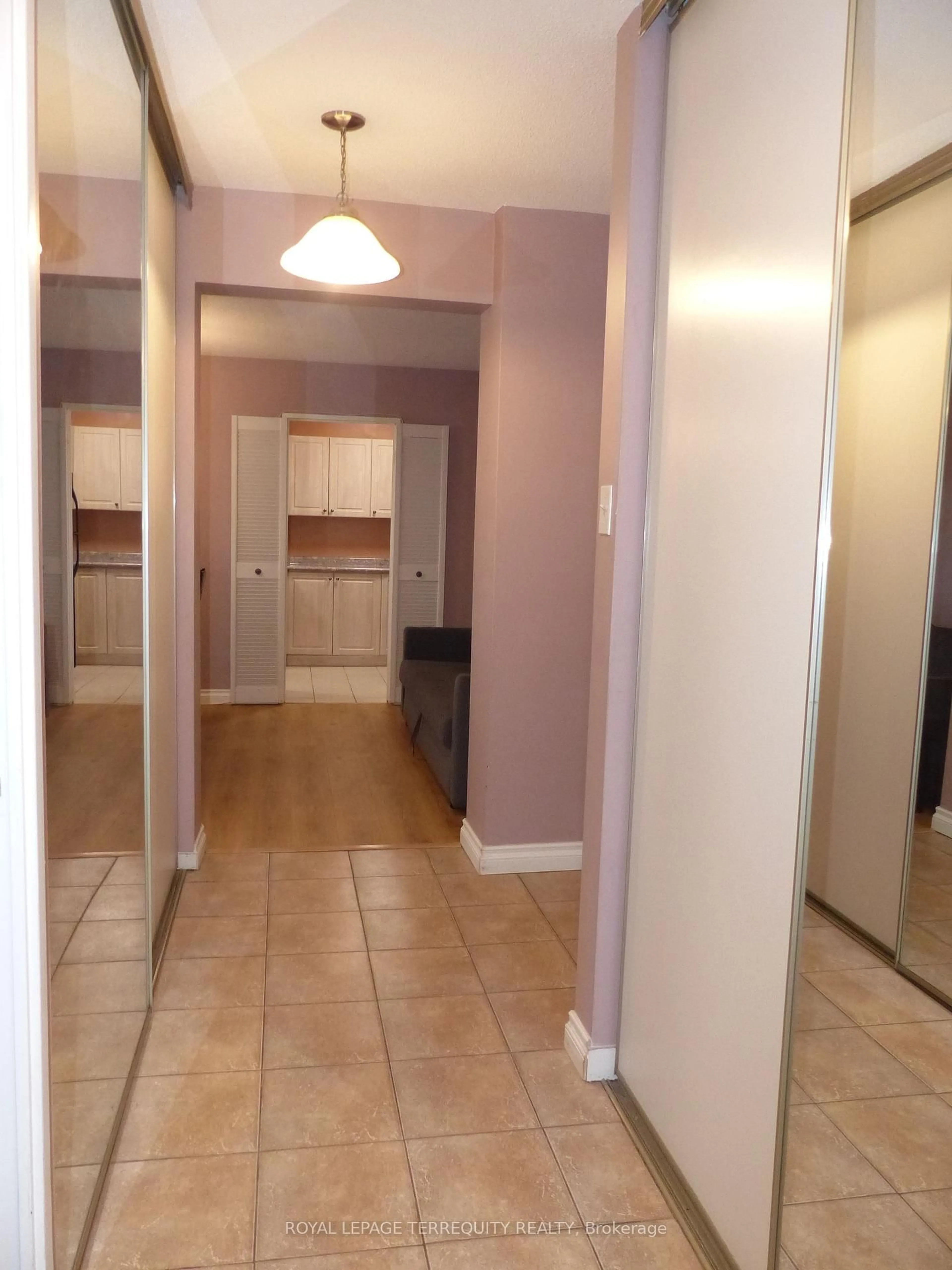 Unknown for 177 Linus Rd #906, Toronto Ontario M2J 4S5