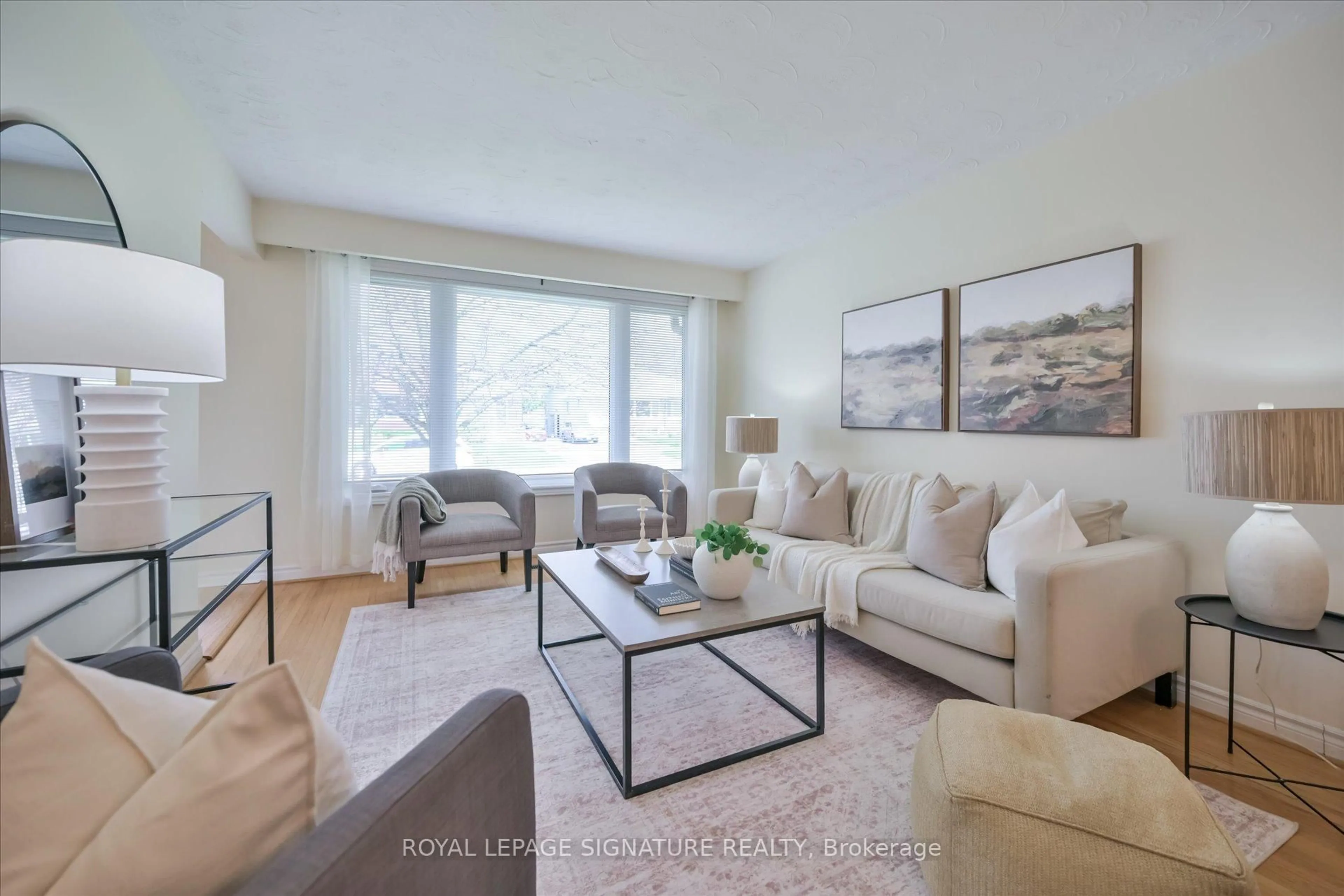 Living room with furniture, unknown for 45 Santa Barbara Rd, Toronto Ontario M2N 2C1