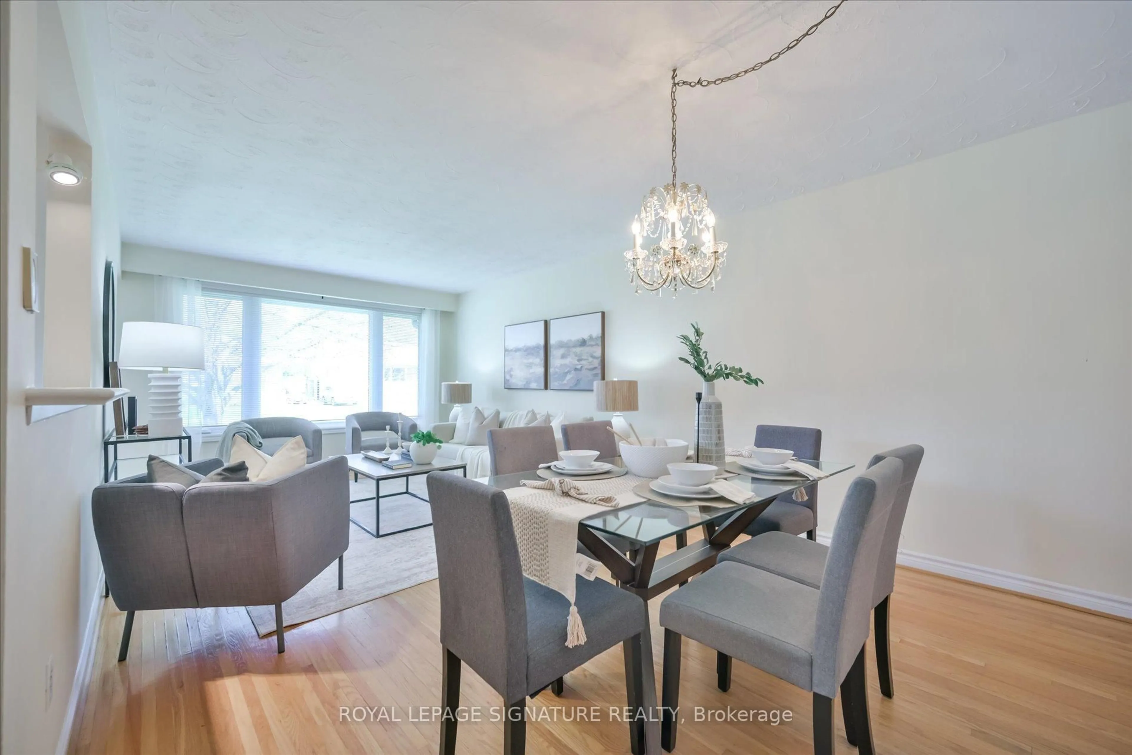 Dining room, wood/laminate floor for 45 Santa Barbara Rd, Toronto Ontario M2N 2C1