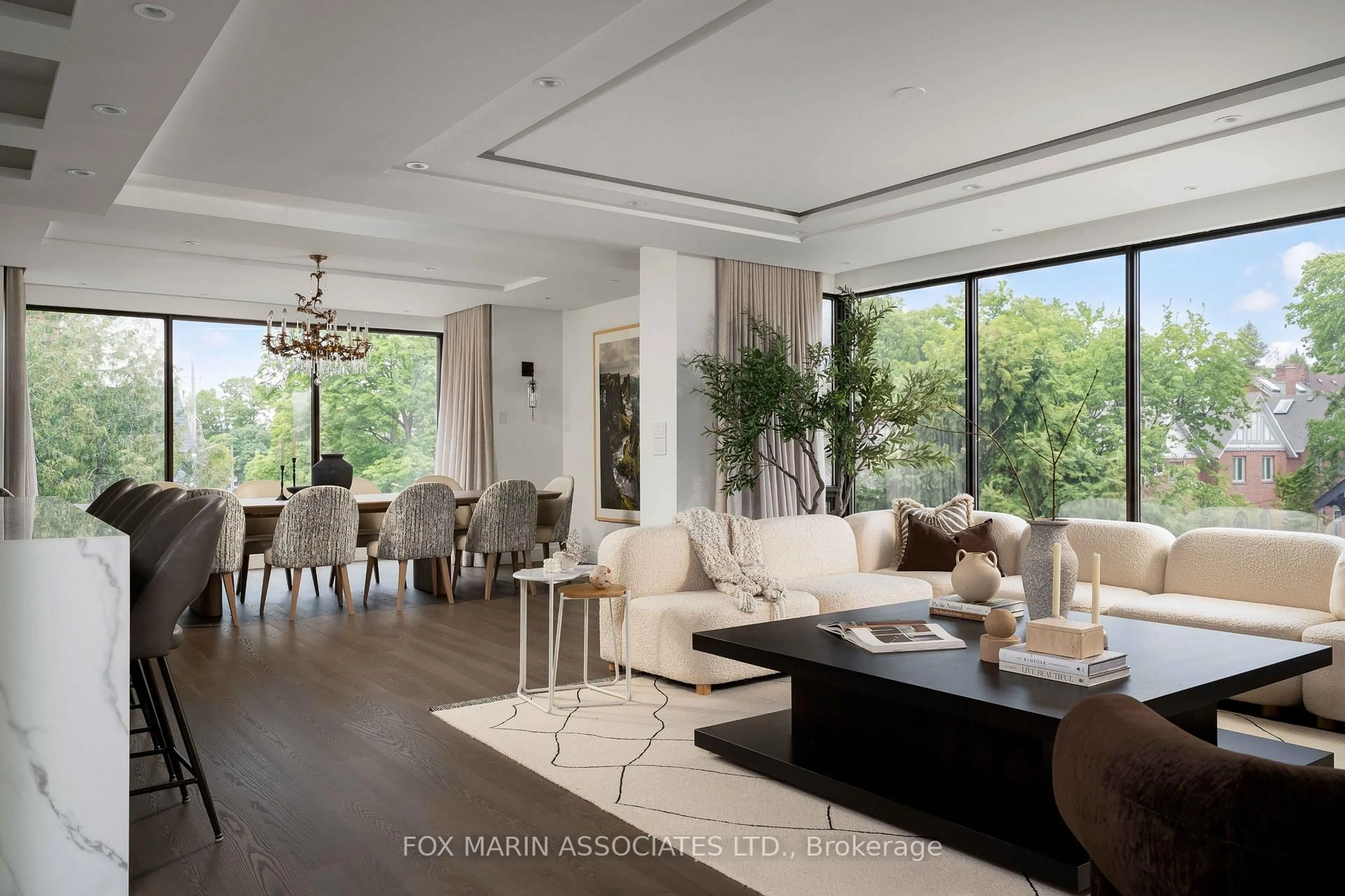 Living room with furniture, unknown for 342 Spadina Rd #405, Toronto Ontario M5P 2V4