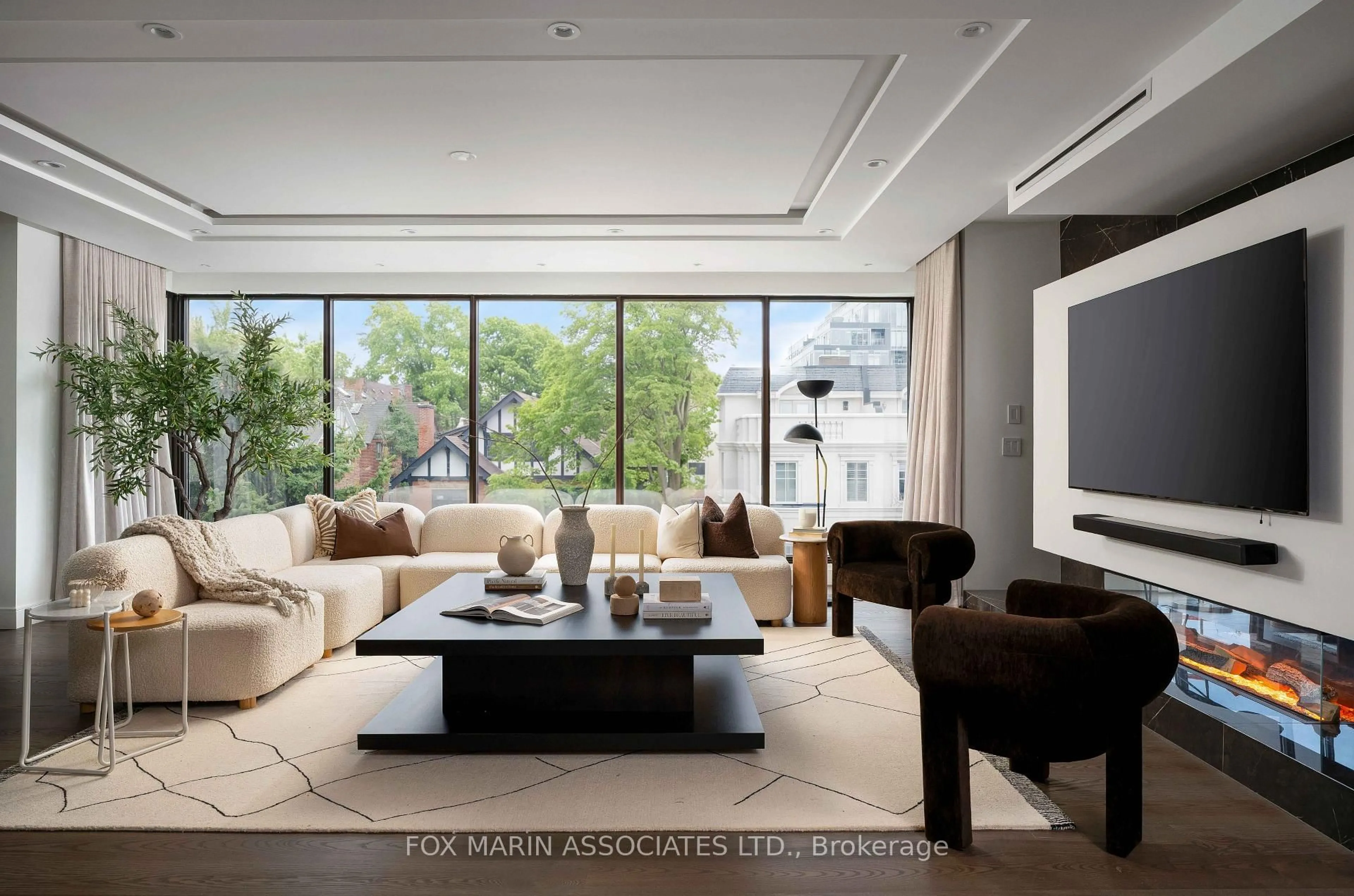 Living room with furniture, unknown for 342 Spadina Rd #405, Toronto Ontario M5P 2V4