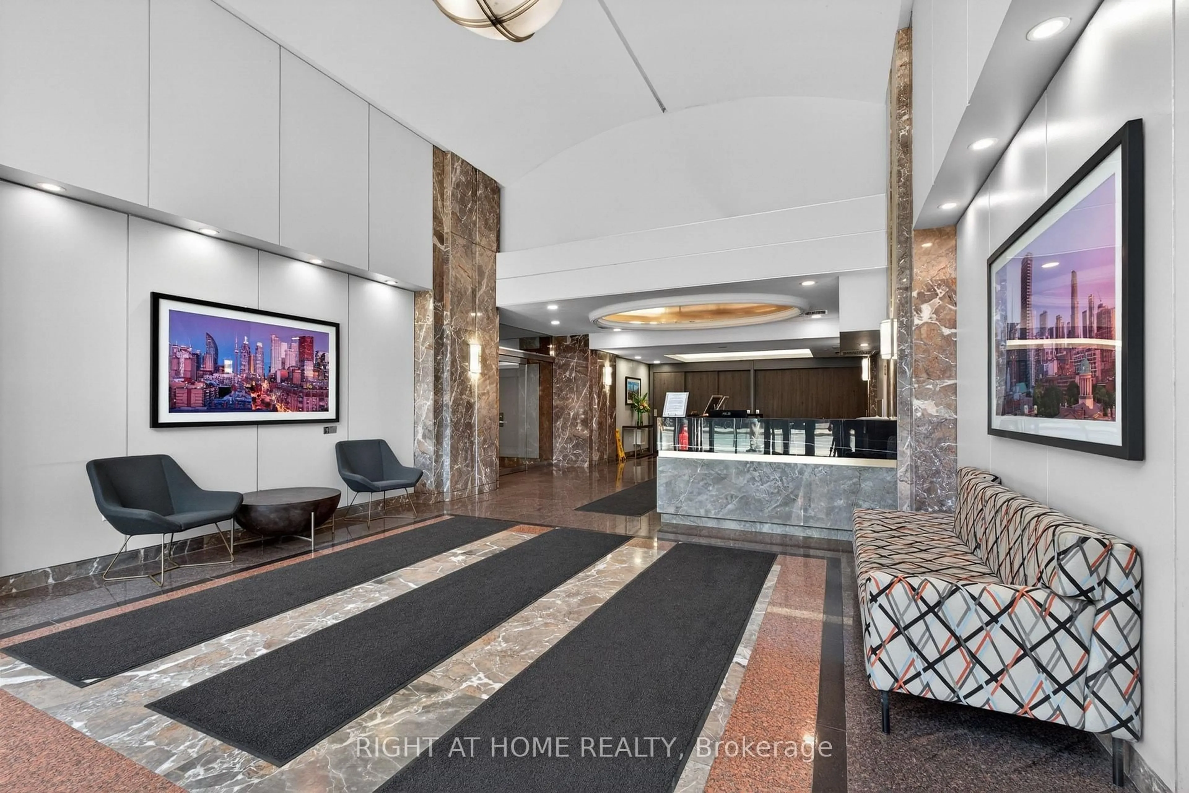 Lobby for 109 Front St #534, Toronto Ontario M5A 4P7