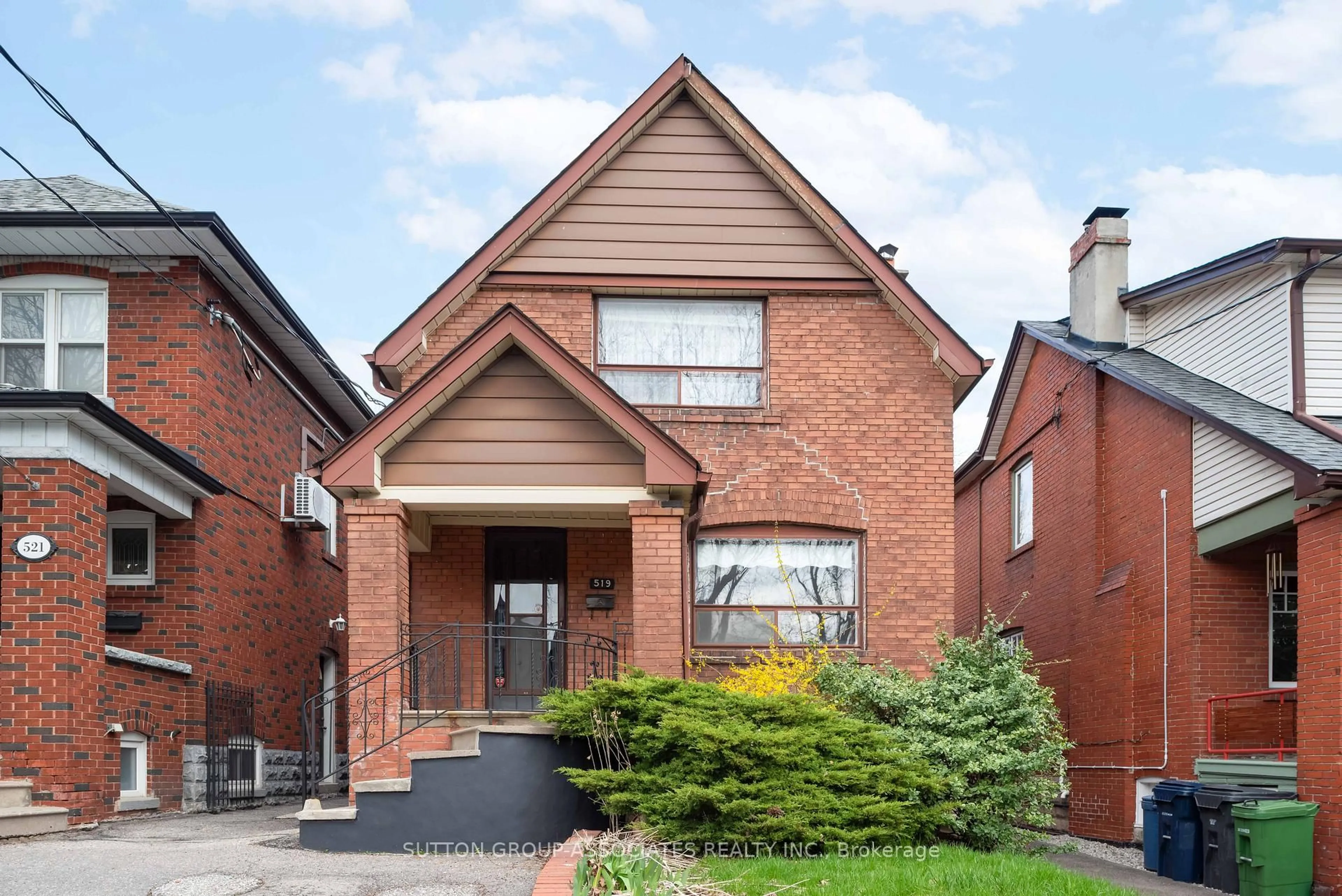 Home with brick exterior material, street for 519 Rushton Rd, Toronto Ontario M6C 2Y6