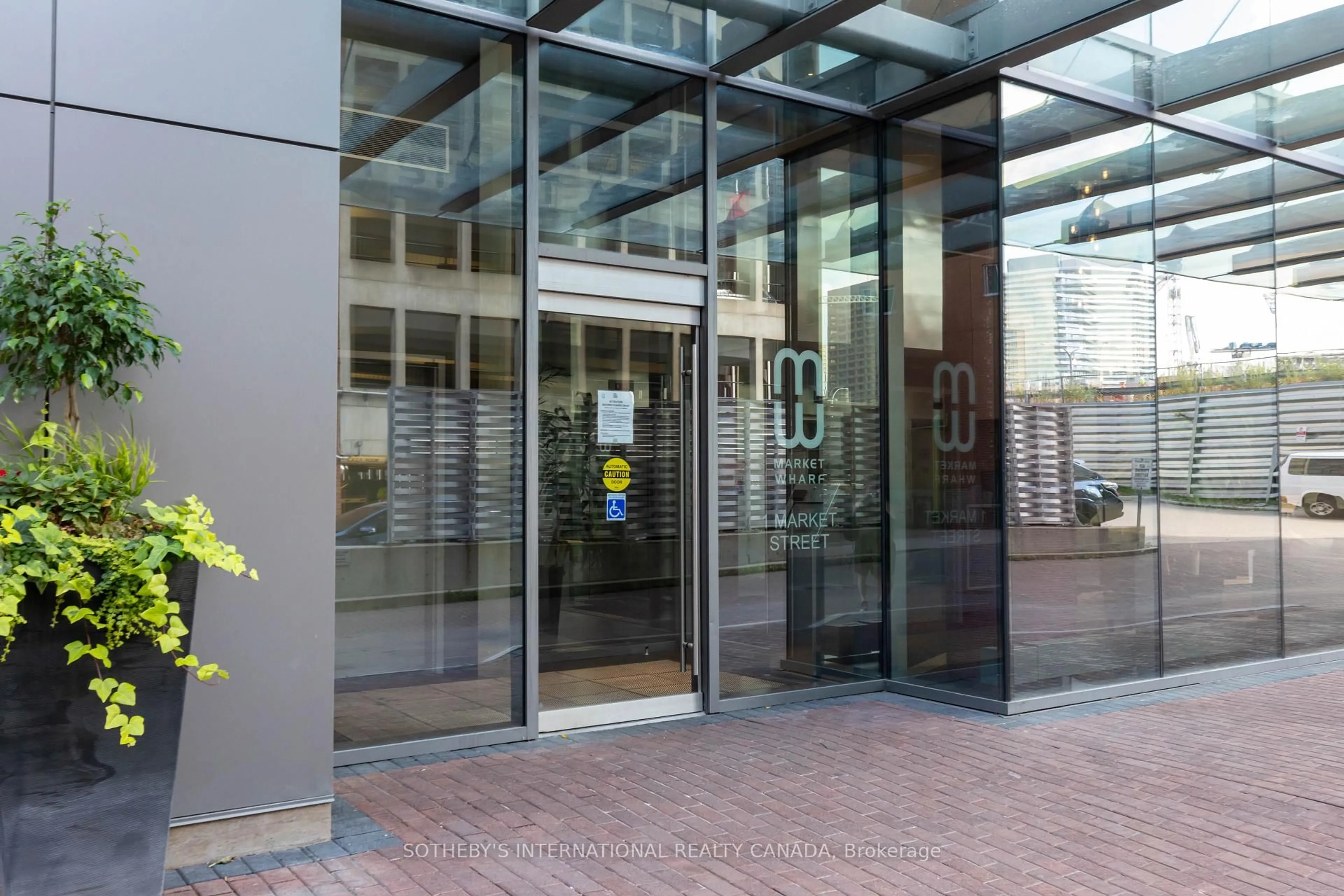 Indoor foyer for 1 Market St #1215, Toronto Ontario M5E 0A2