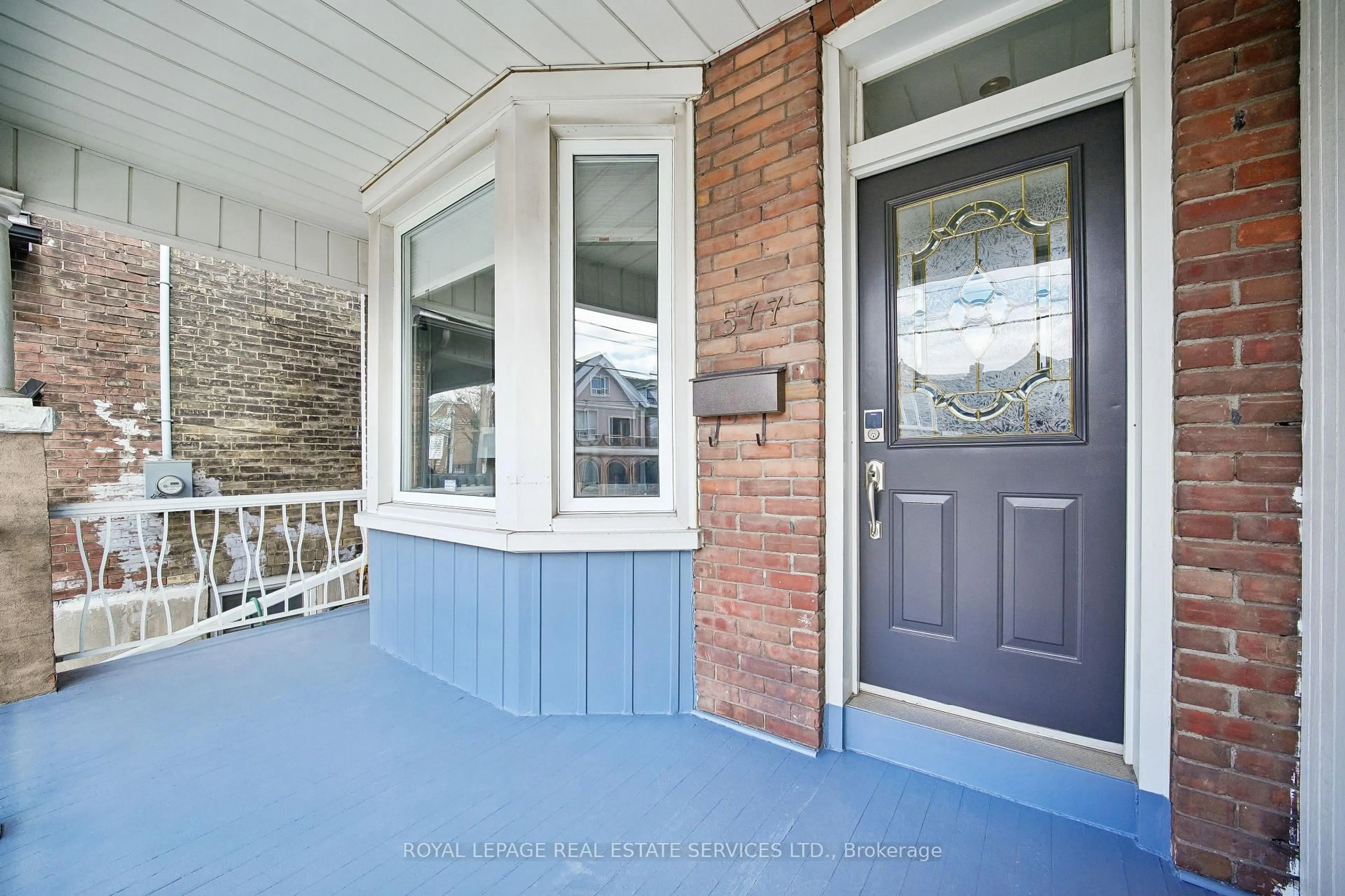 Unknown for 577 Ossington Ave, Toronto Ontario M6G 3T4