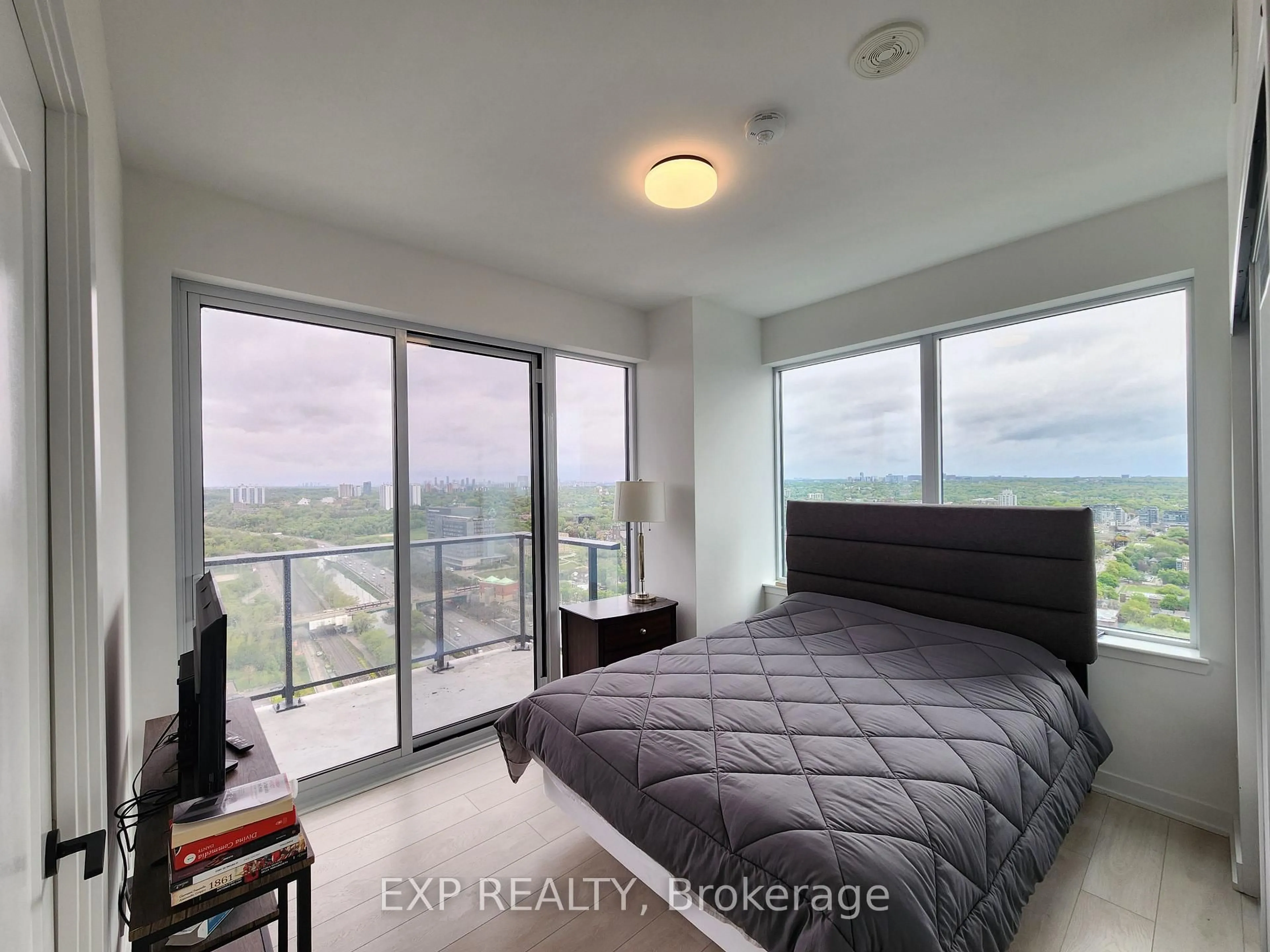 A pic of a room for 5 Defries St #3012, Toronto Ontario M5A 0W7