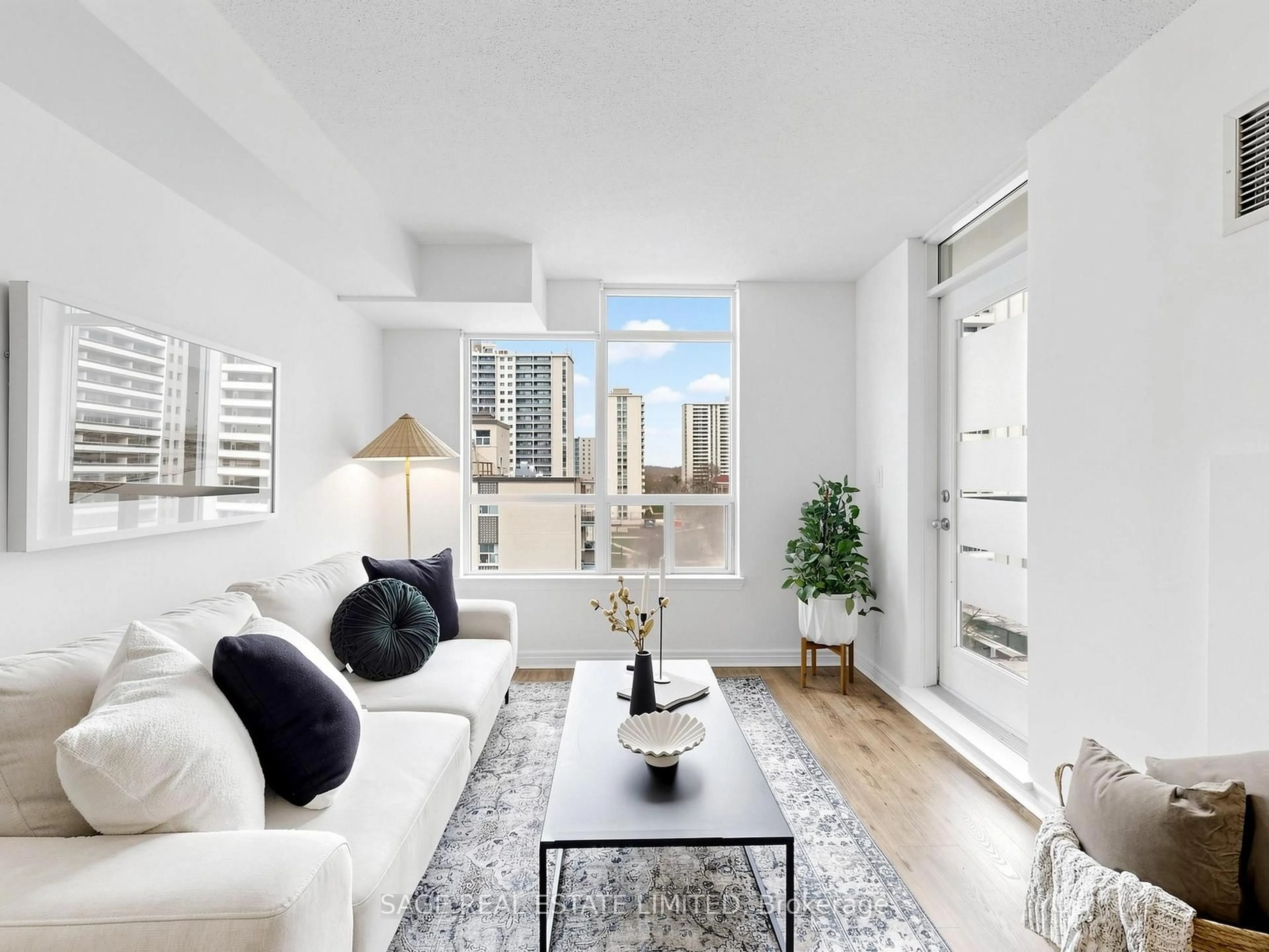 Living room with furniture, unknown for 225 Wellesley St #811, Toronto Ontario M4X 1X8