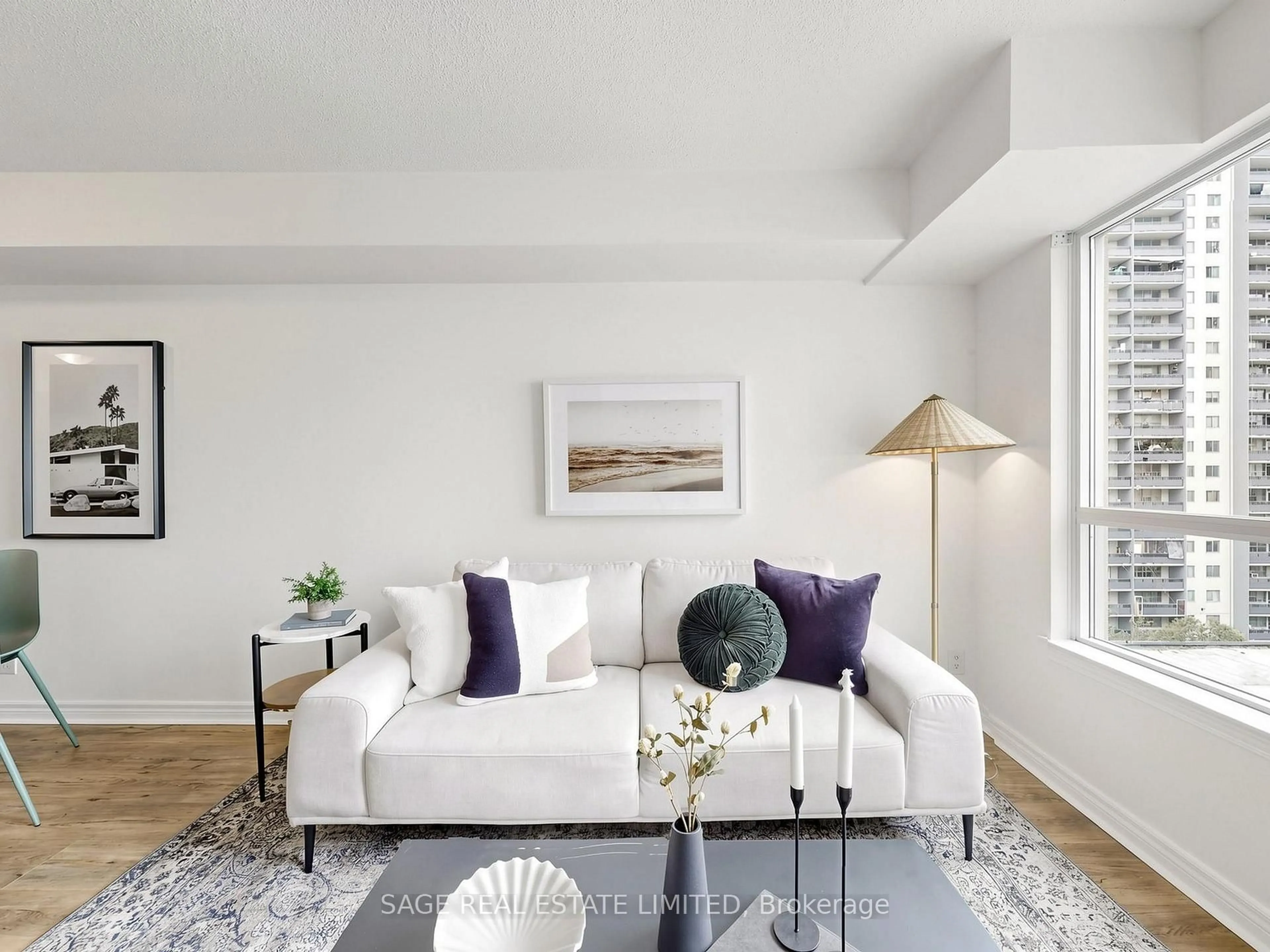 Living room with furniture, unknown for 225 Wellesley St #811, Toronto Ontario M4X 1X8