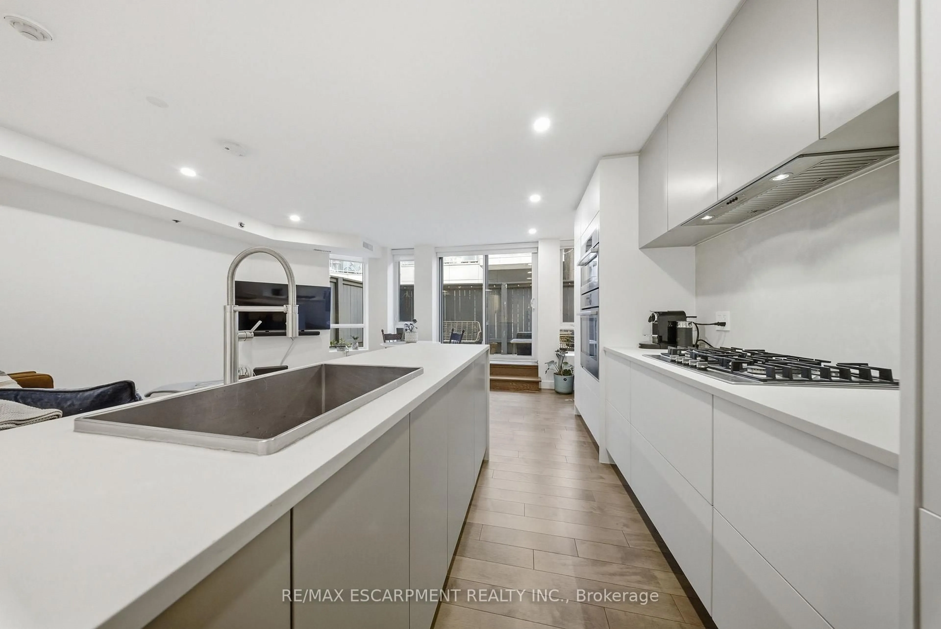 Unknown for 127 Queen St #TH1, Toronto Ontario M5C 1S3