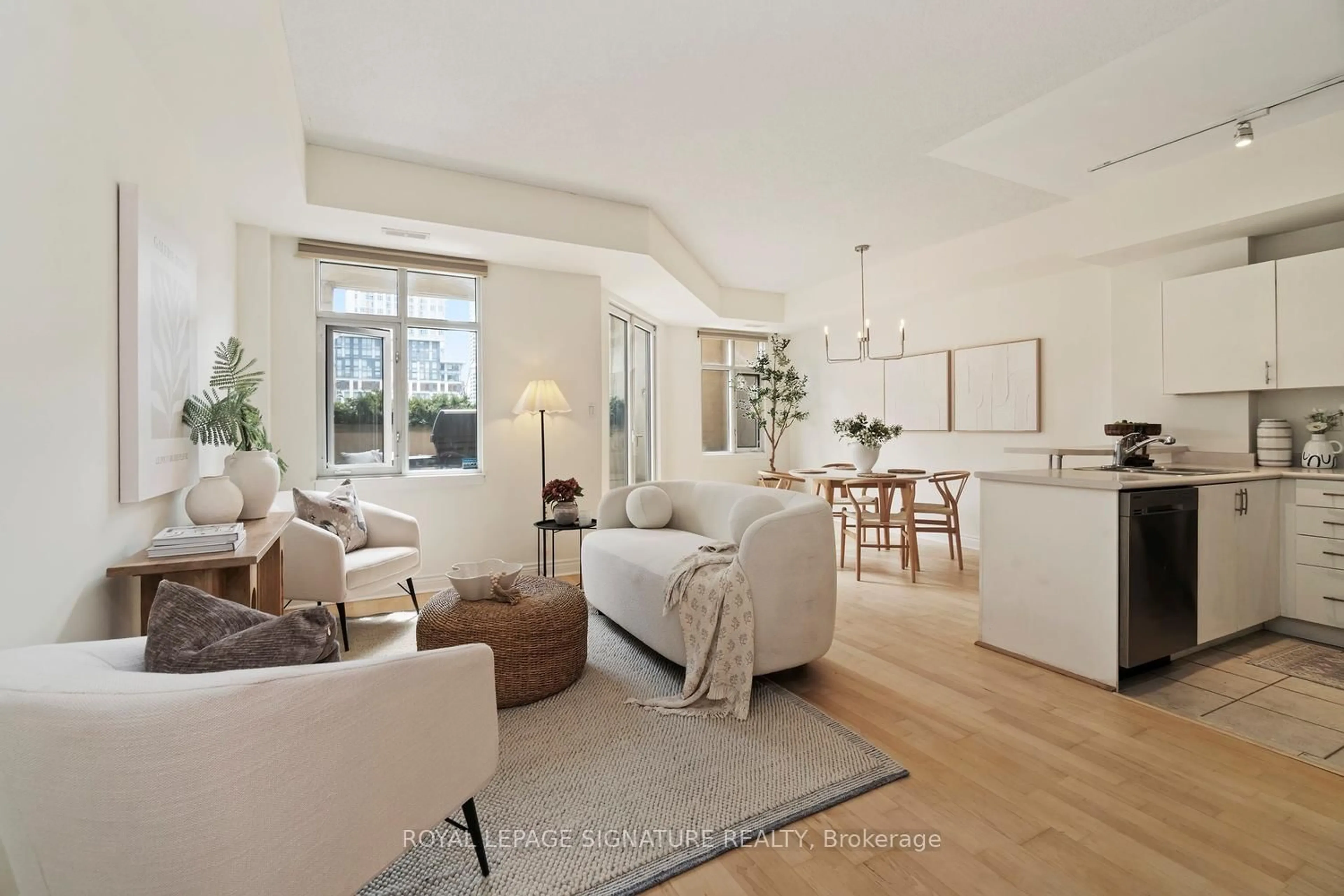 Living room with furniture, unknown for 550 Front St #207, Toronto Ontario M5V 3N5