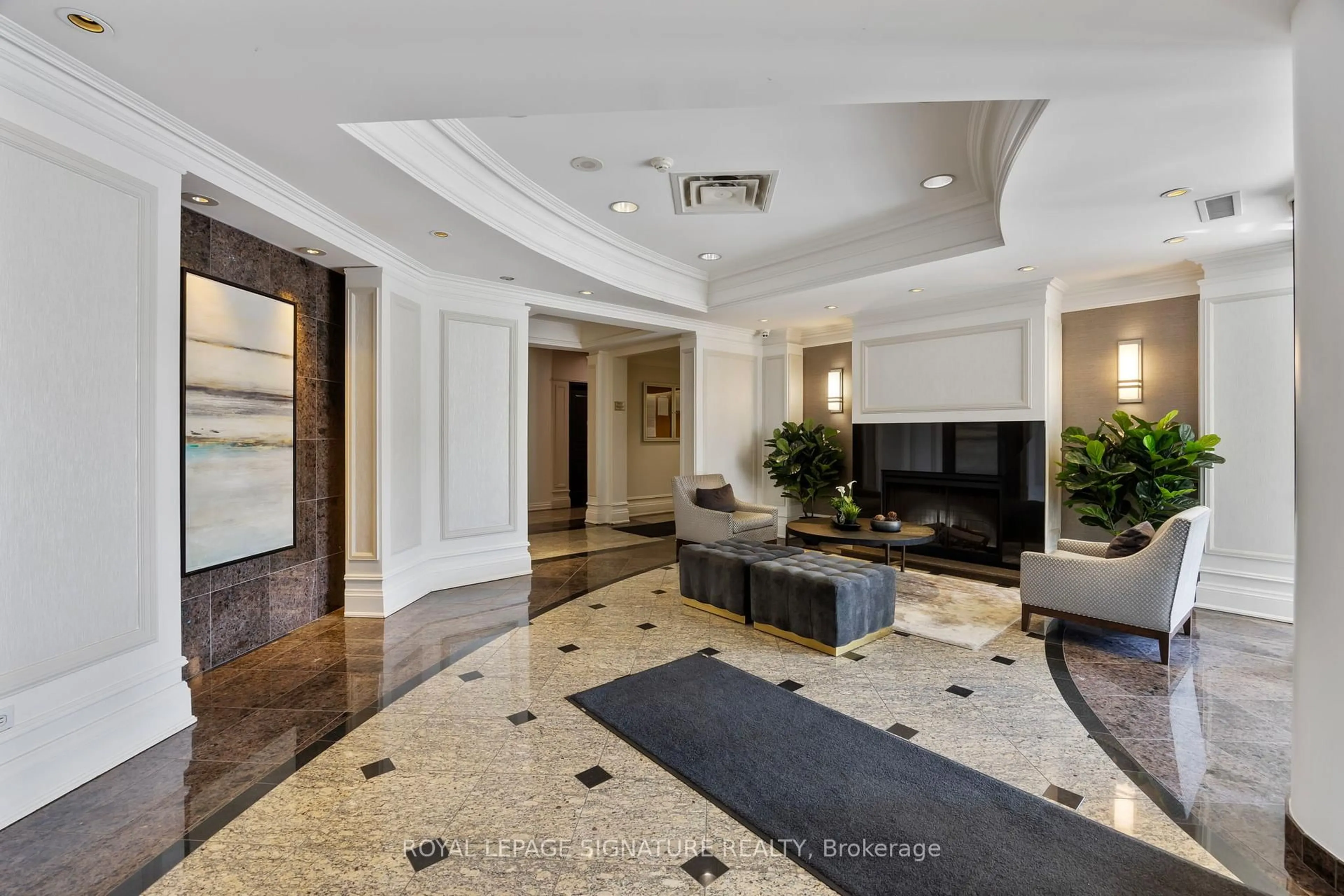 Lobby for 16 Dallimore Circ #416, Toronto Ontario M3C 4C4