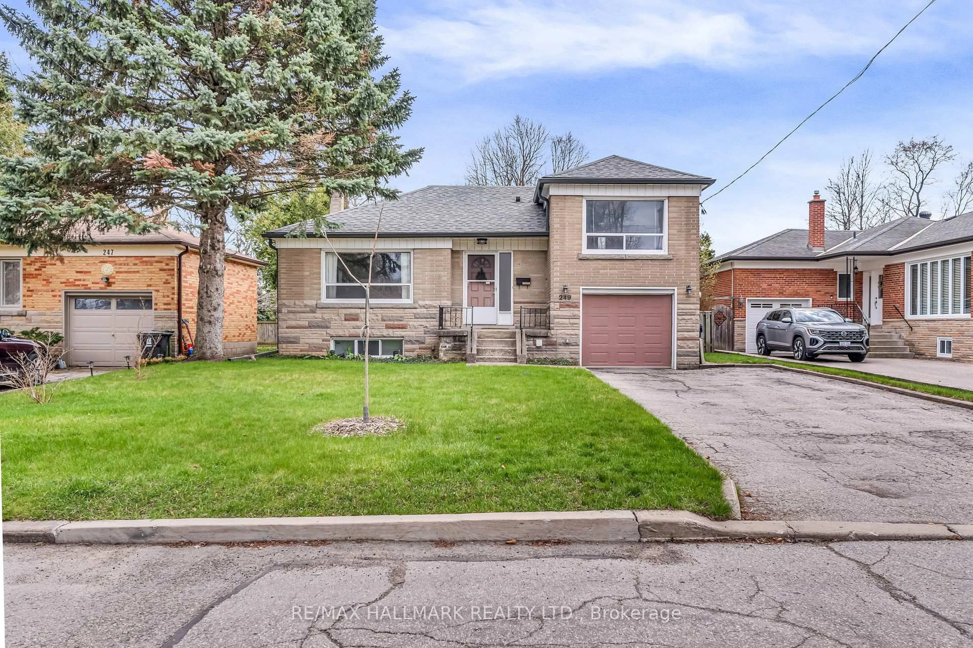 Home with brick exterior material, street for 249 Park Home Ave, Toronto Ontario M2R 1A1