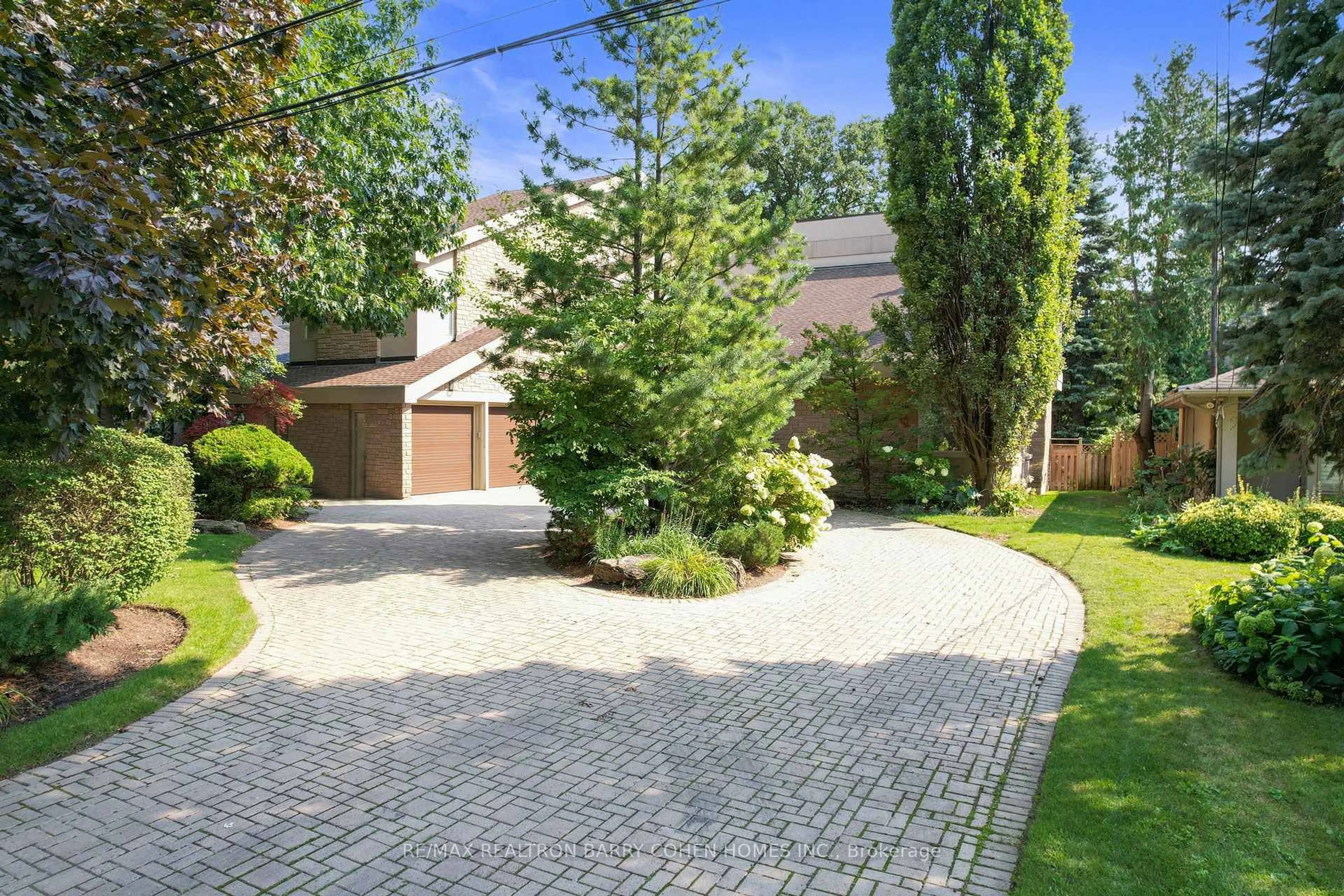 Unknown for 19 Vernham Ave, Toronto Ontario M2L 2B1