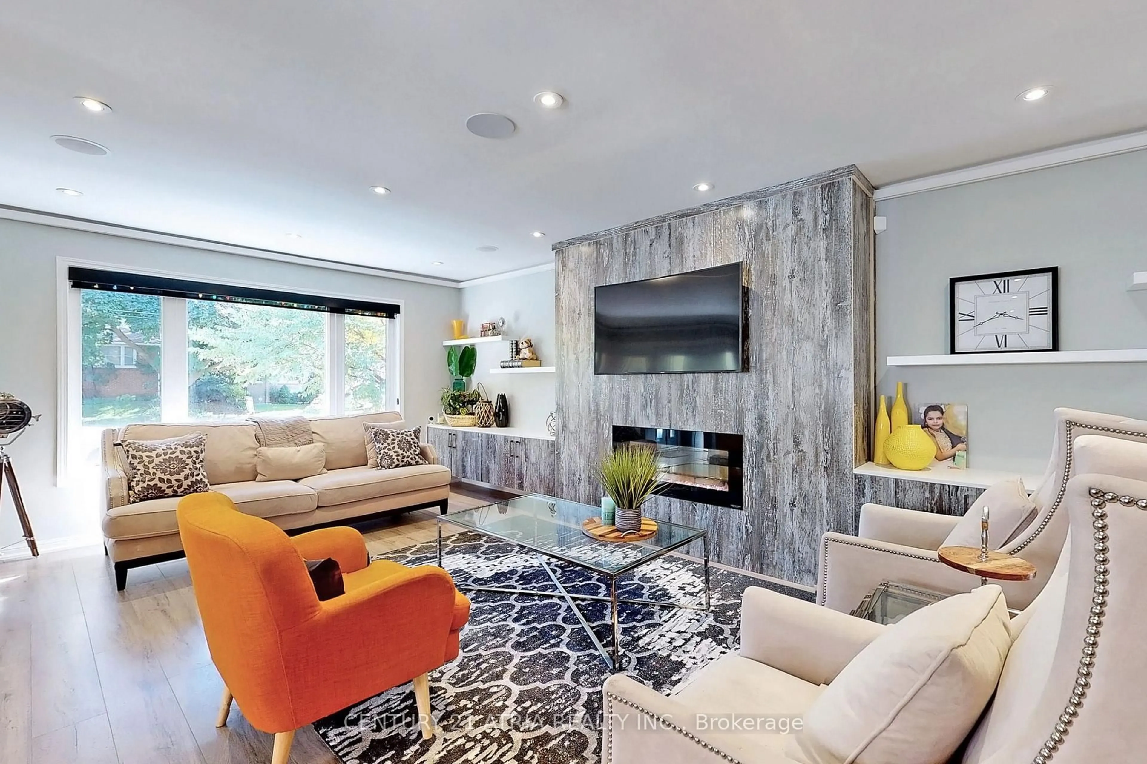 Living room with furniture, unknown for 182 Princess Ave, Toronto Ontario M2N 3R9