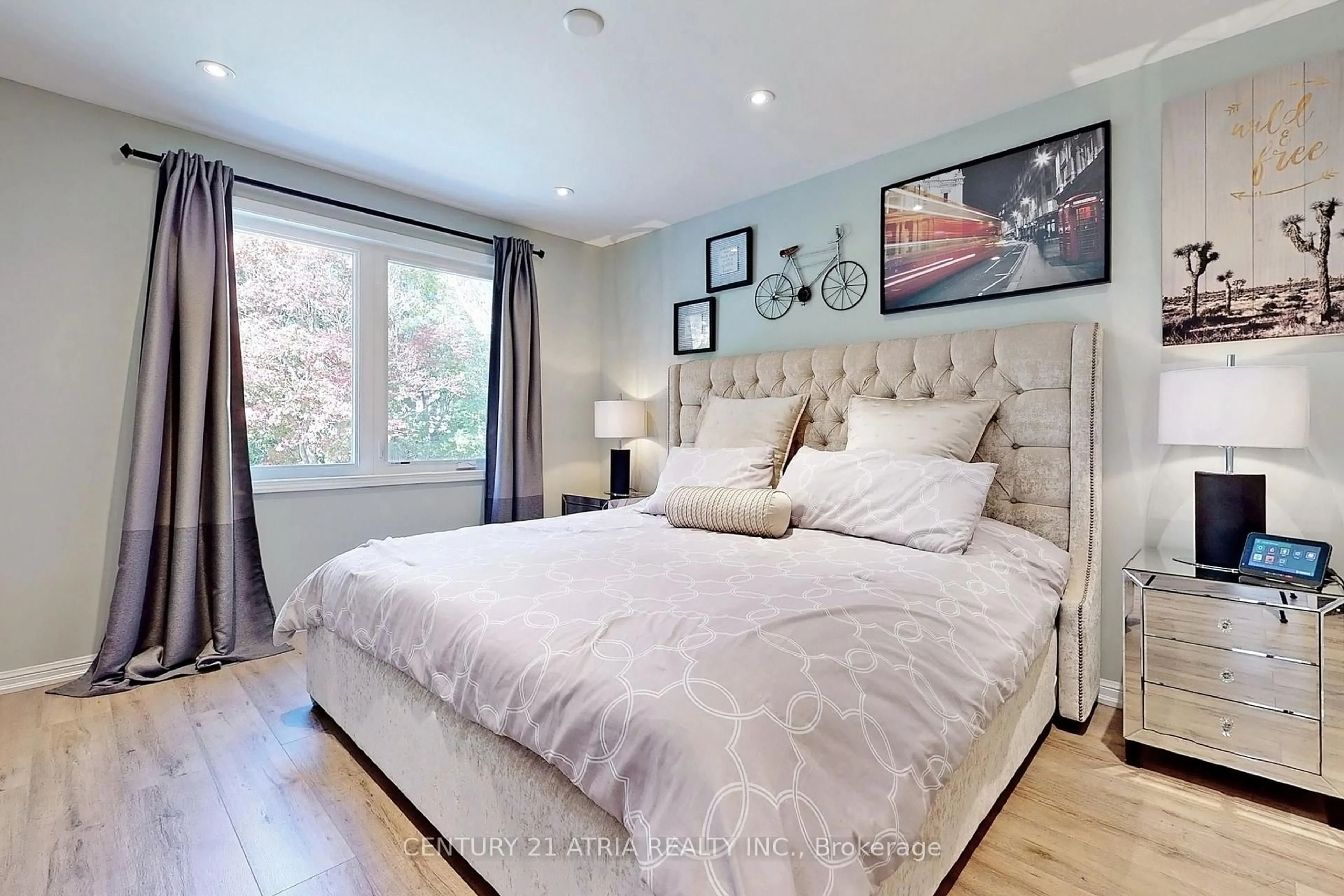 Bedroom with bed, wood/laminate floor for 182 Princess Ave, Toronto Ontario M2N 3R9