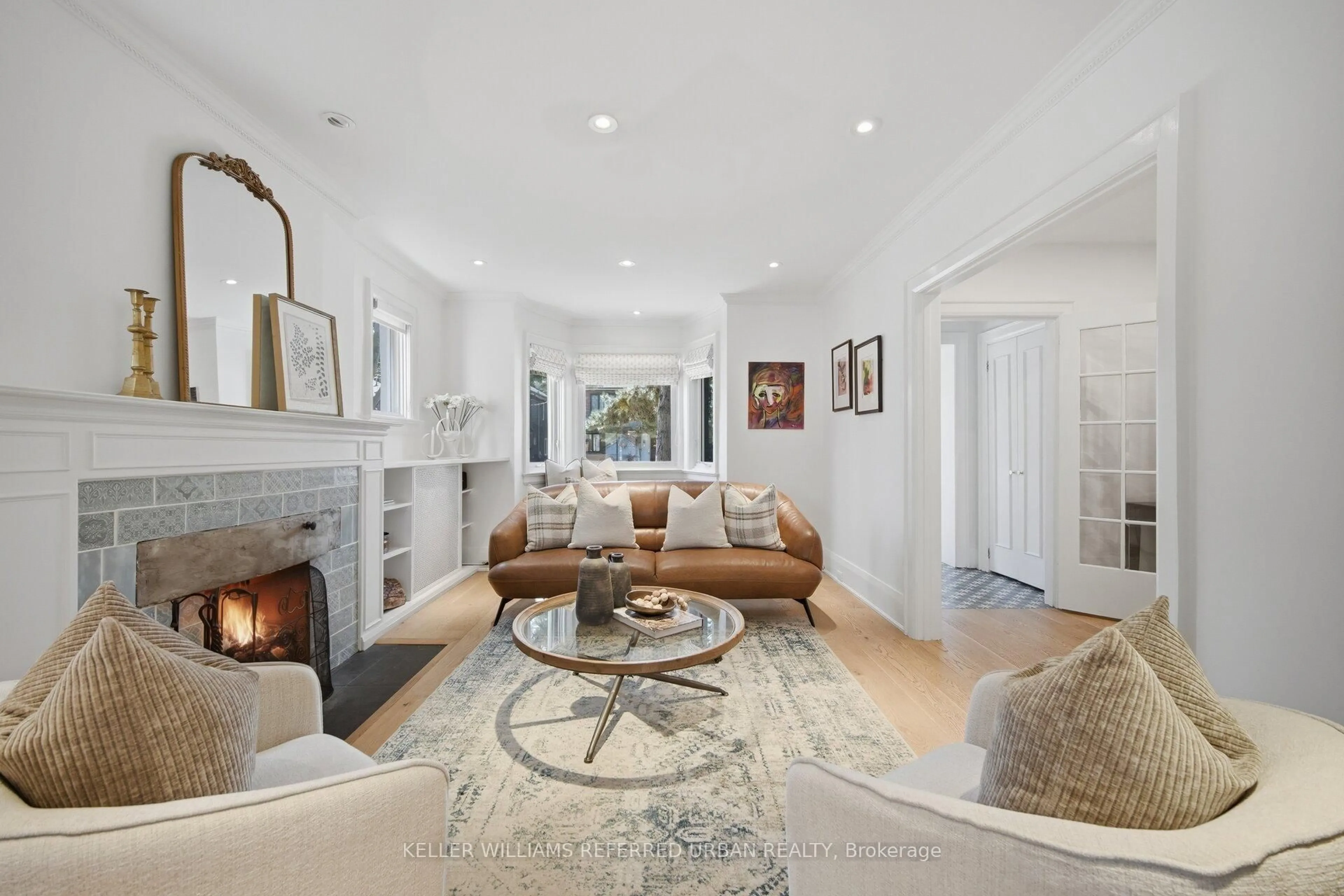 Living room with furniture, unknown for 29 Thurston Rd, Toronto Ontario M4S 2V8