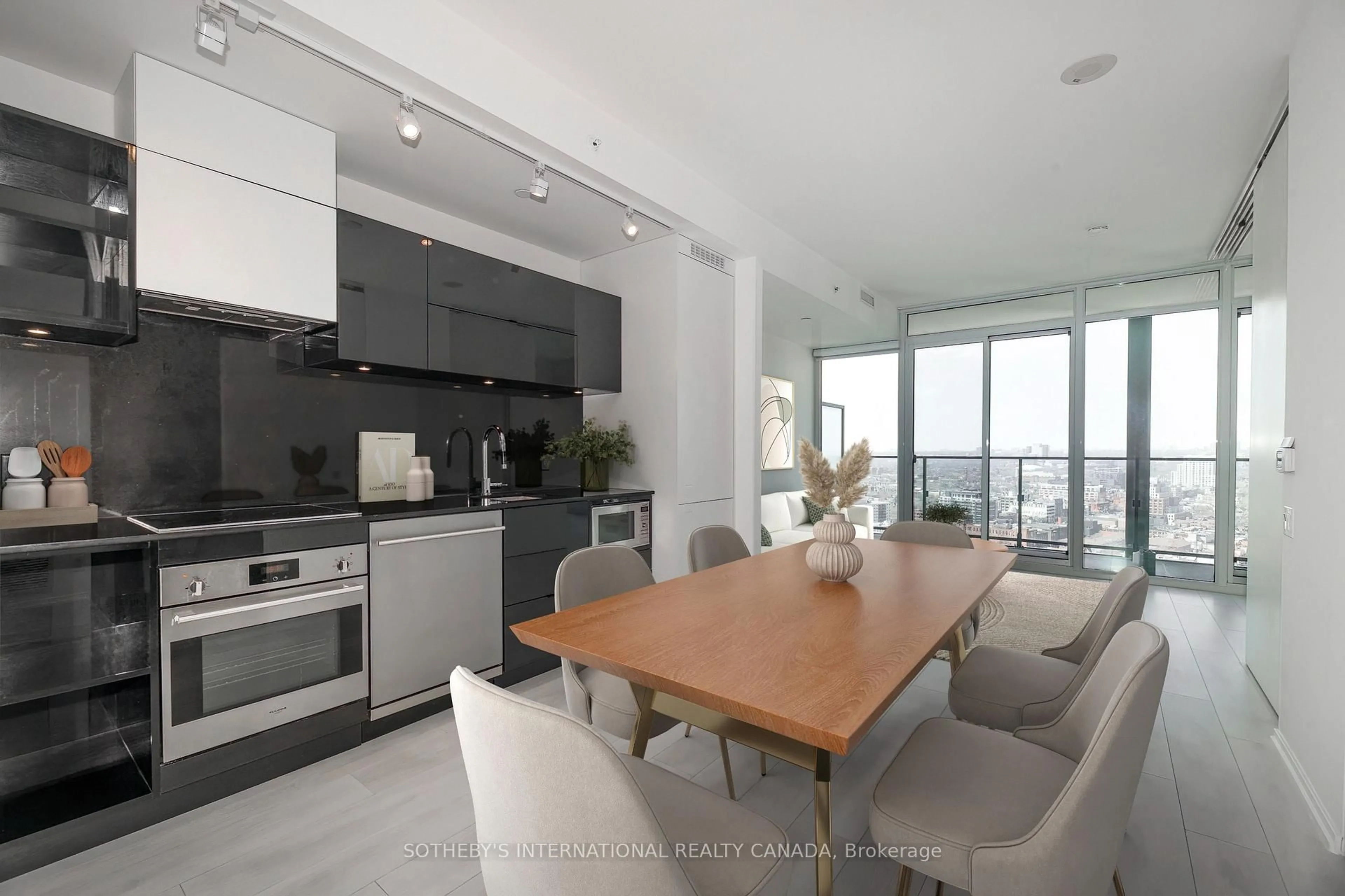 Open concept kitchen, unknown for 125 Peter St #2603, Toronto Ontario M5V 0M2