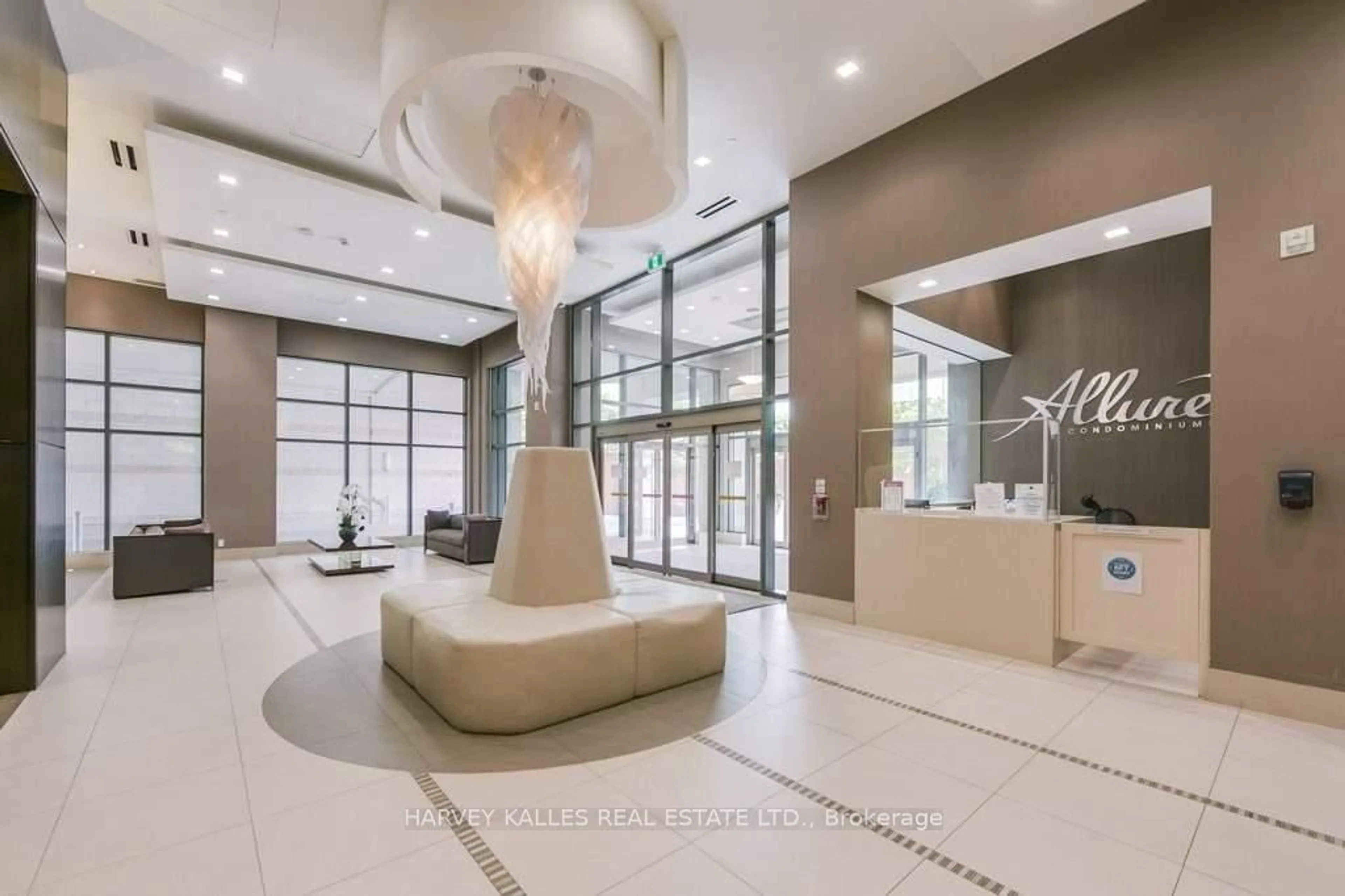 Indoor foyer for 23 Glebe Rd #709, Toronto Ontario M5P 0A1