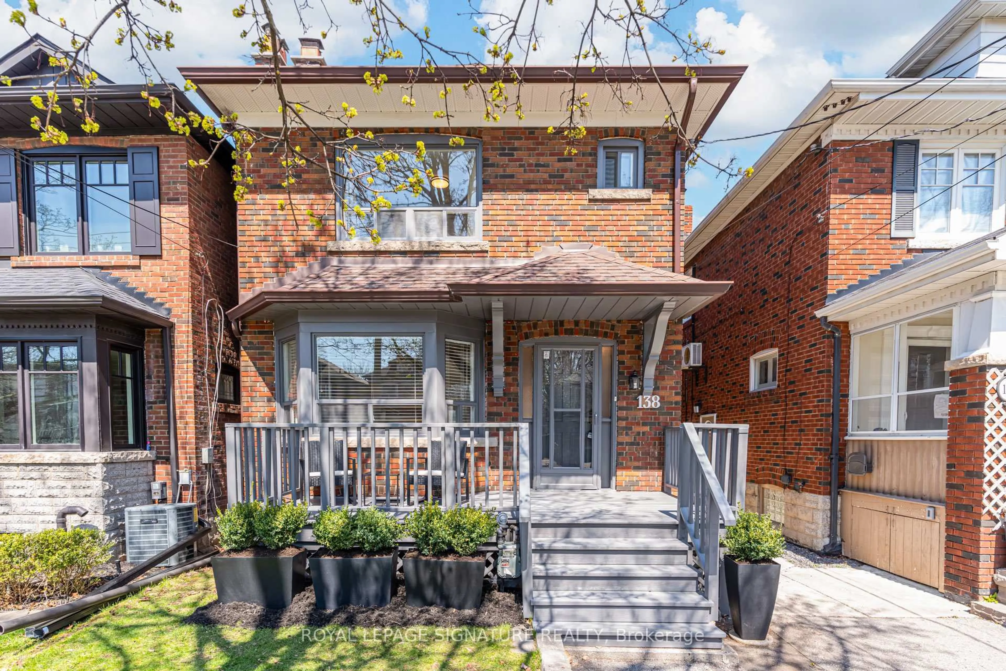 Home with brick exterior material, street for 138 Melrose Ave, Toronto Ontario M5M 1Y7