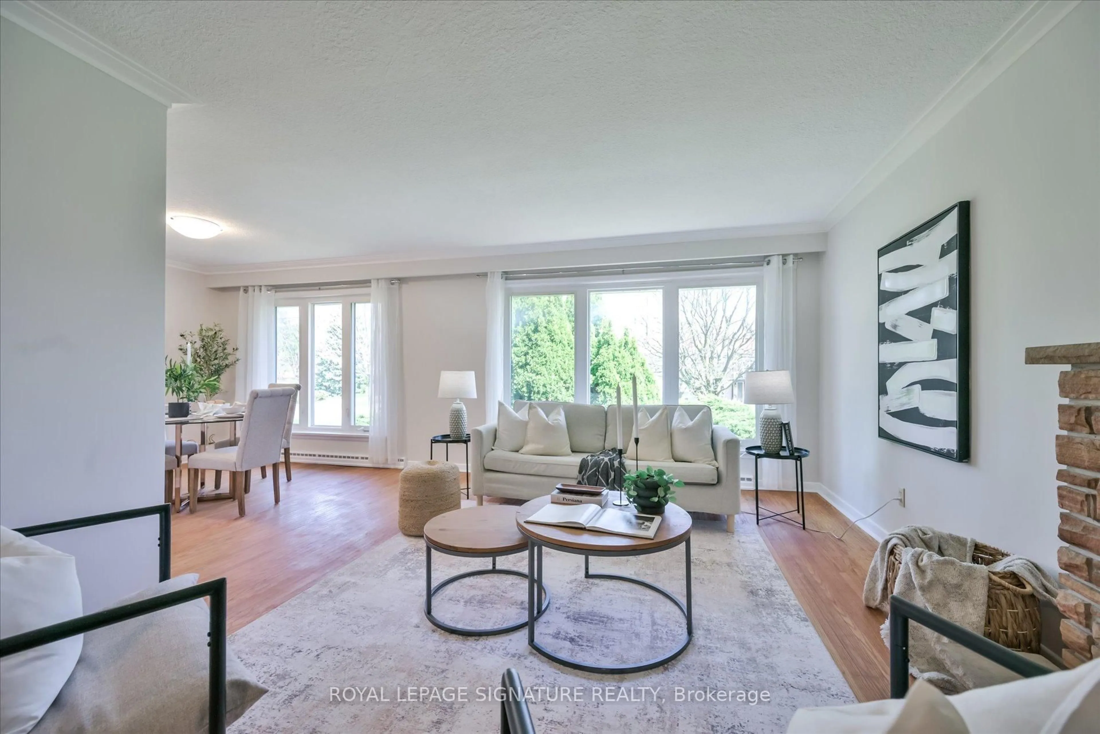 Living room with furniture, unknown for 10 Gretna Ave, Toronto Ontario M4A 2H4