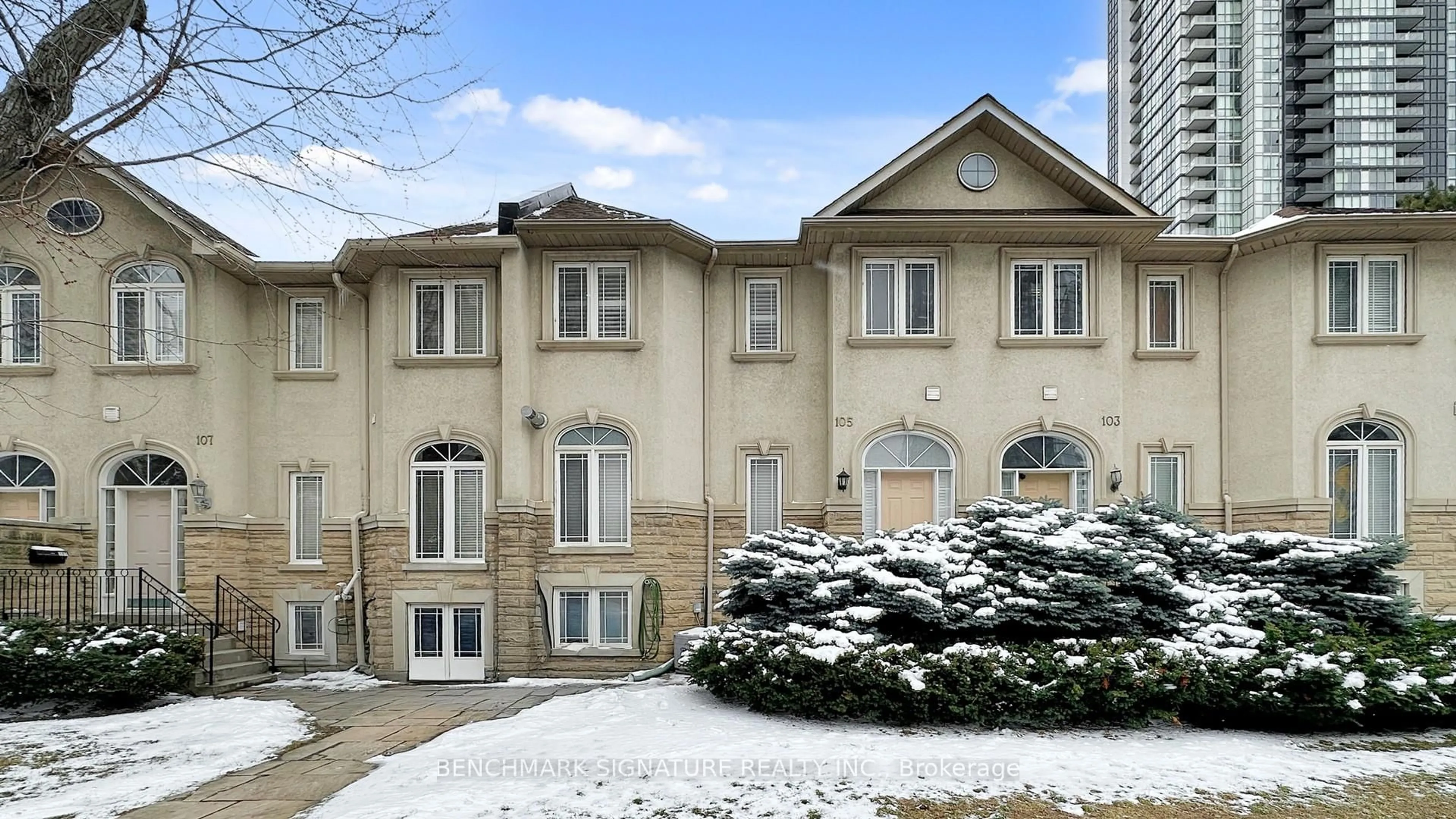 Home with brick exterior material, street for 105 Doris Ave, Toronto Ontario M2N 4T2