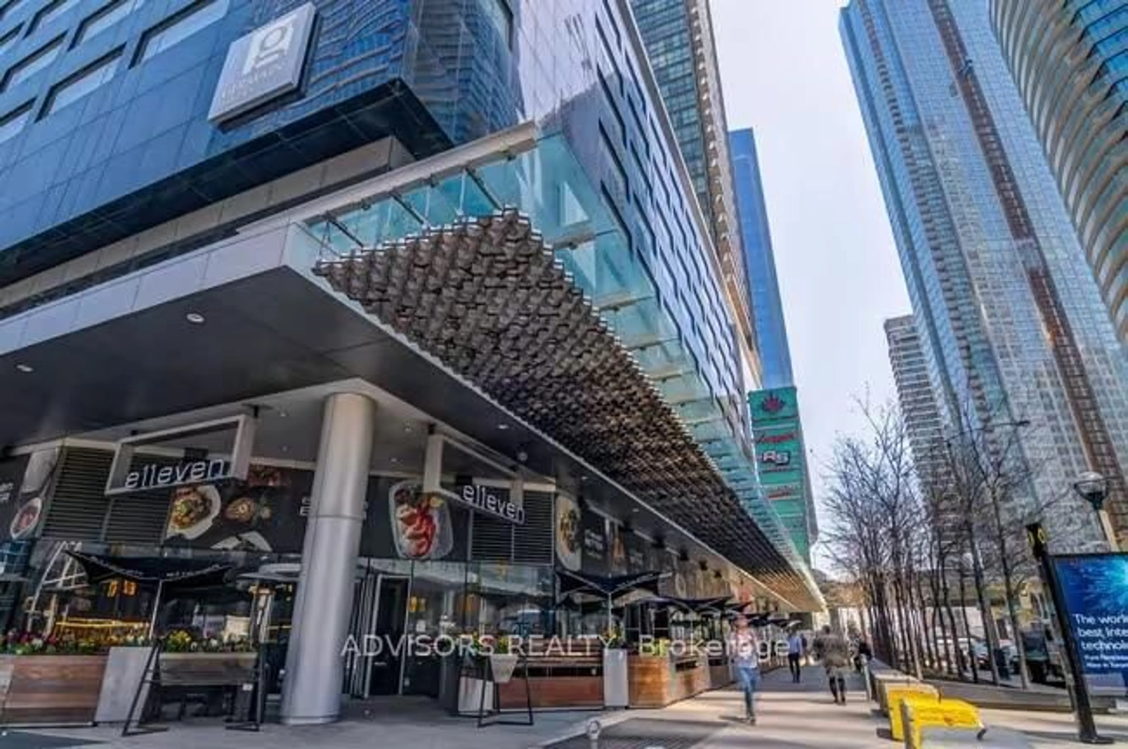 Patio, street for 65 Bremner Blvd #4408, Toronto Ontario M5J 0A7