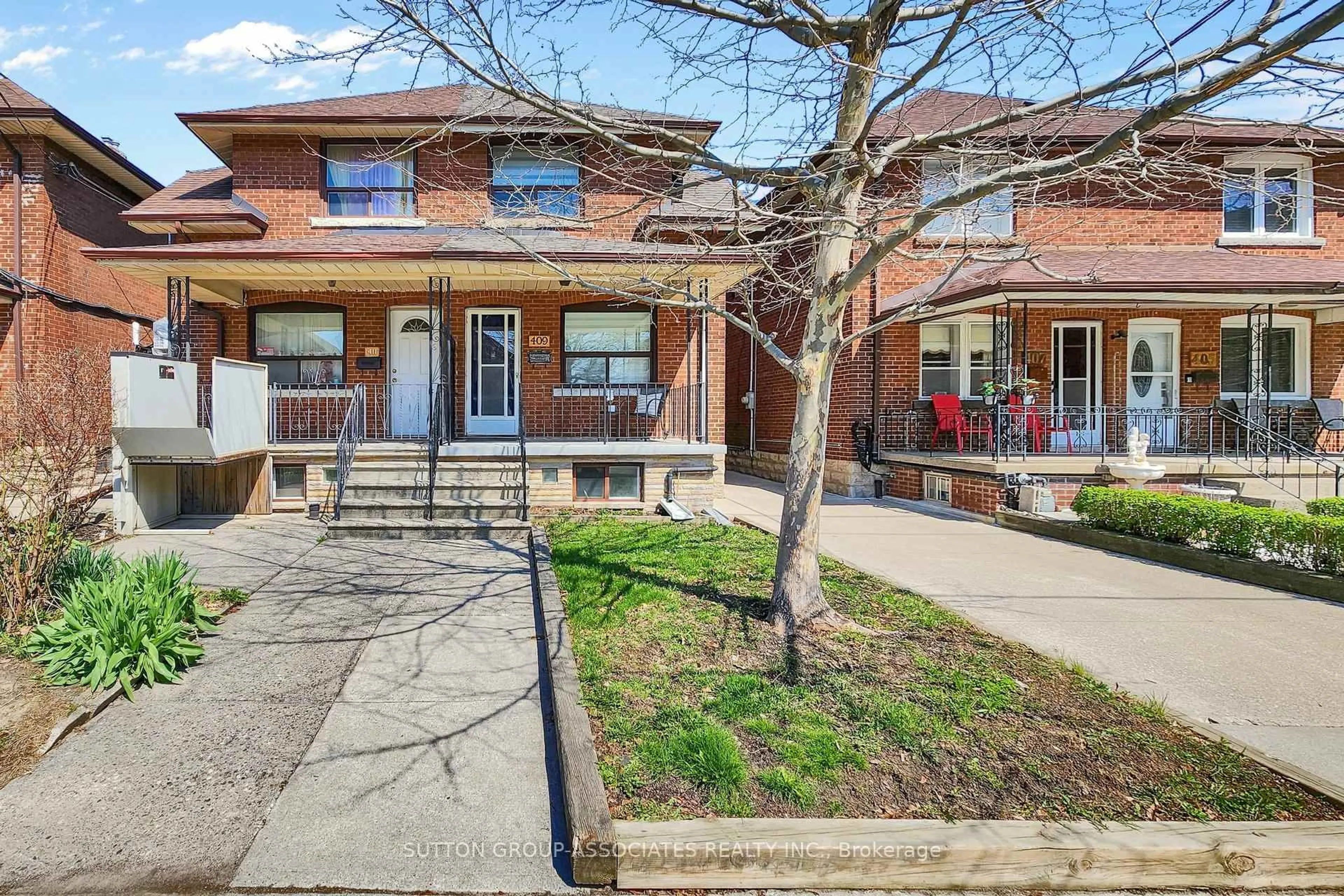 Home with brick exterior material, street for 409 Christie St, Toronto Ontario M6G 3C5