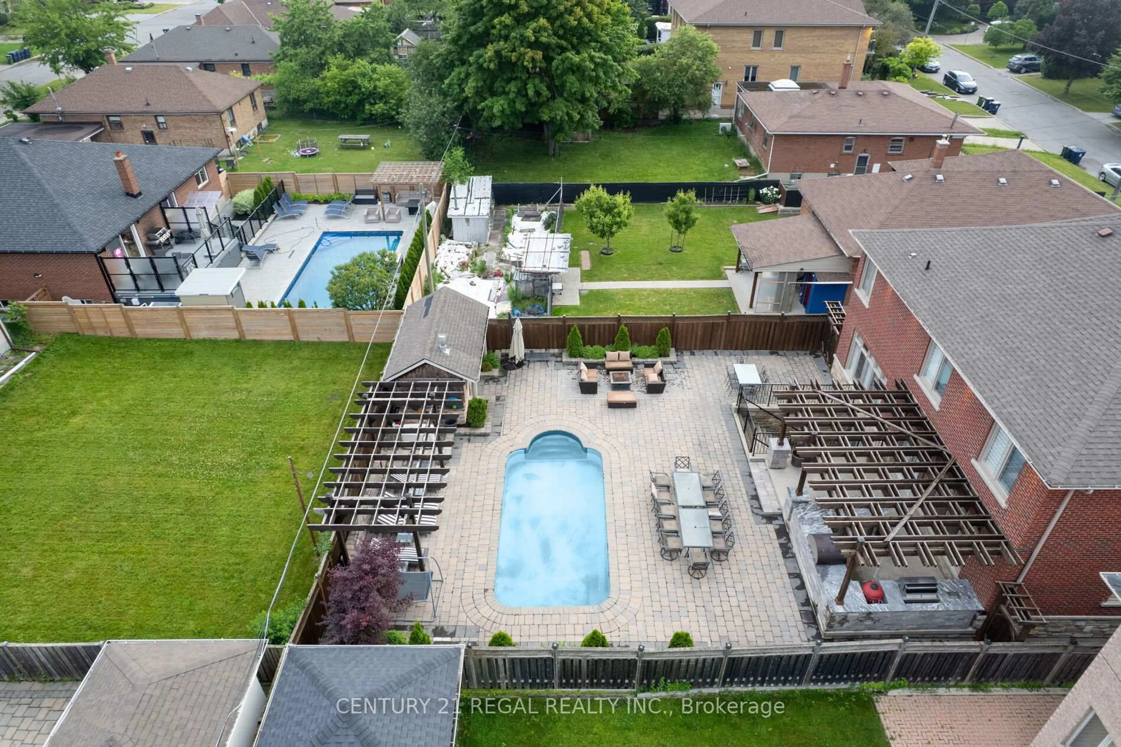 A pic from outside/outdoor area/front of a property/back of a property/a pic from drone, city buildings view from balcony for 127 Sultana Ave, Toronto Ontario M6A 1T6
