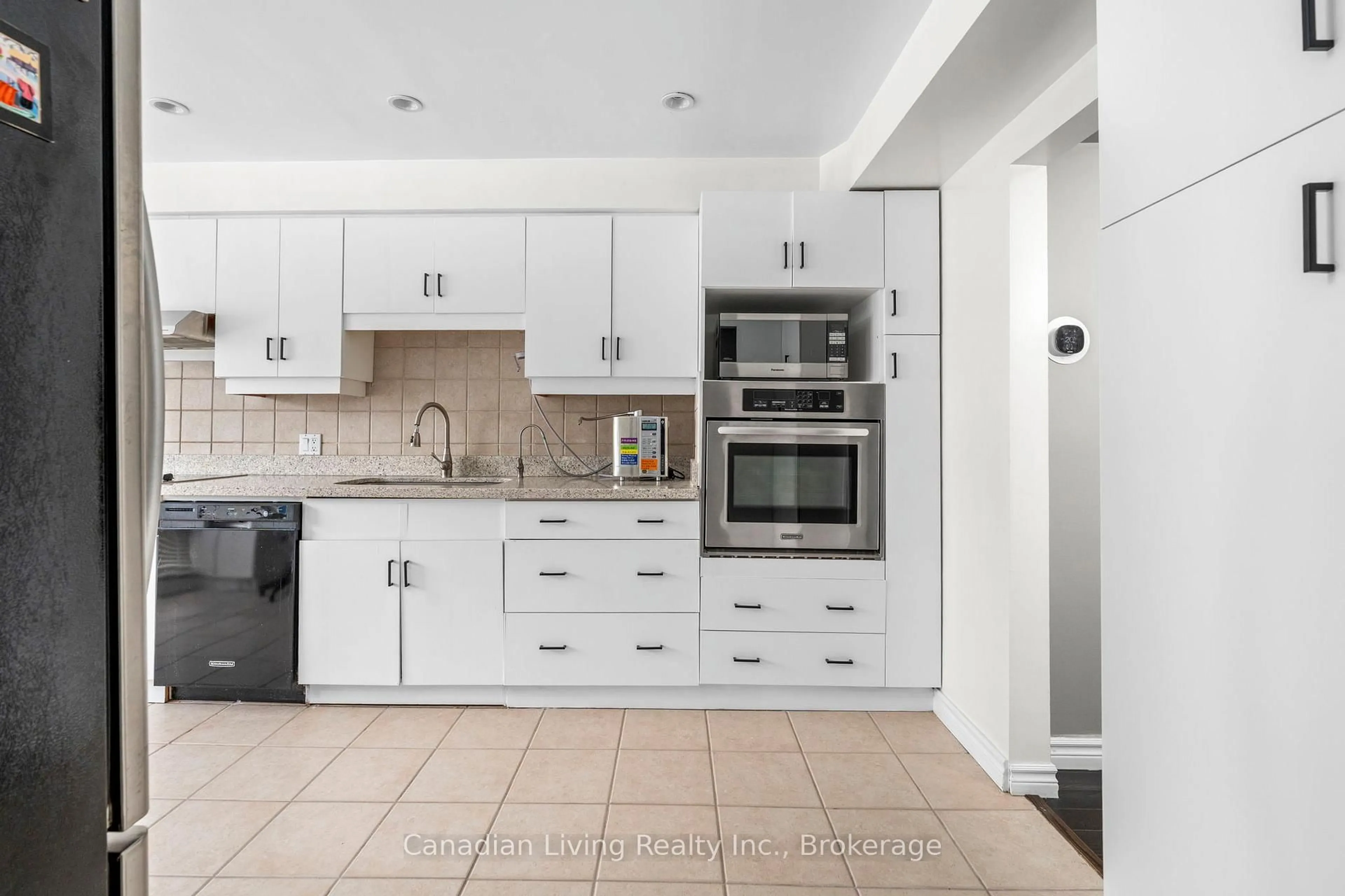 Open concept kitchen, ceramic/tile floor for 55 English Ivyway Way, Toronto Ontario M2H 3M3