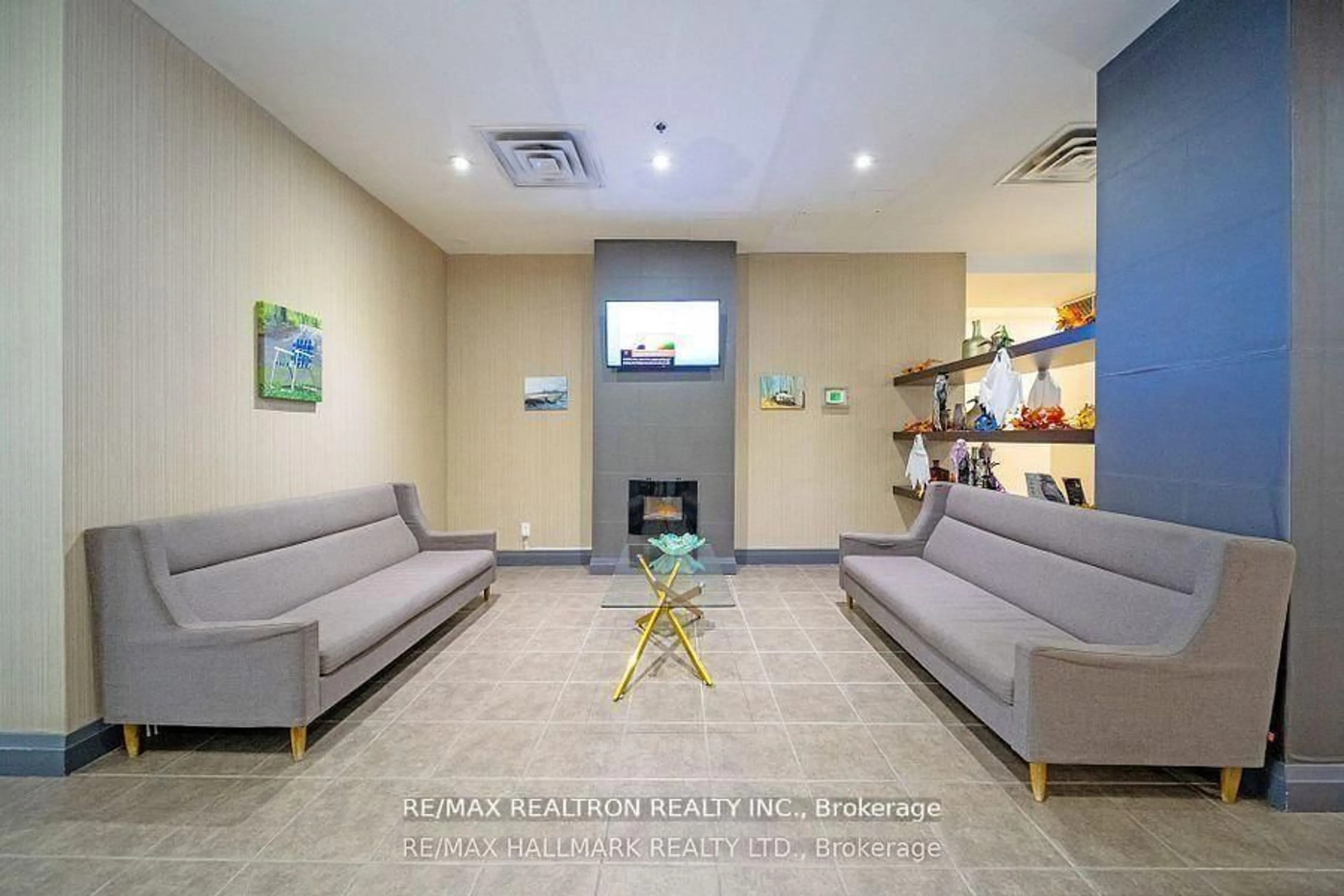 Lobby for 225 Wellesley St #709, Toronto Ontario M1X 1X8
