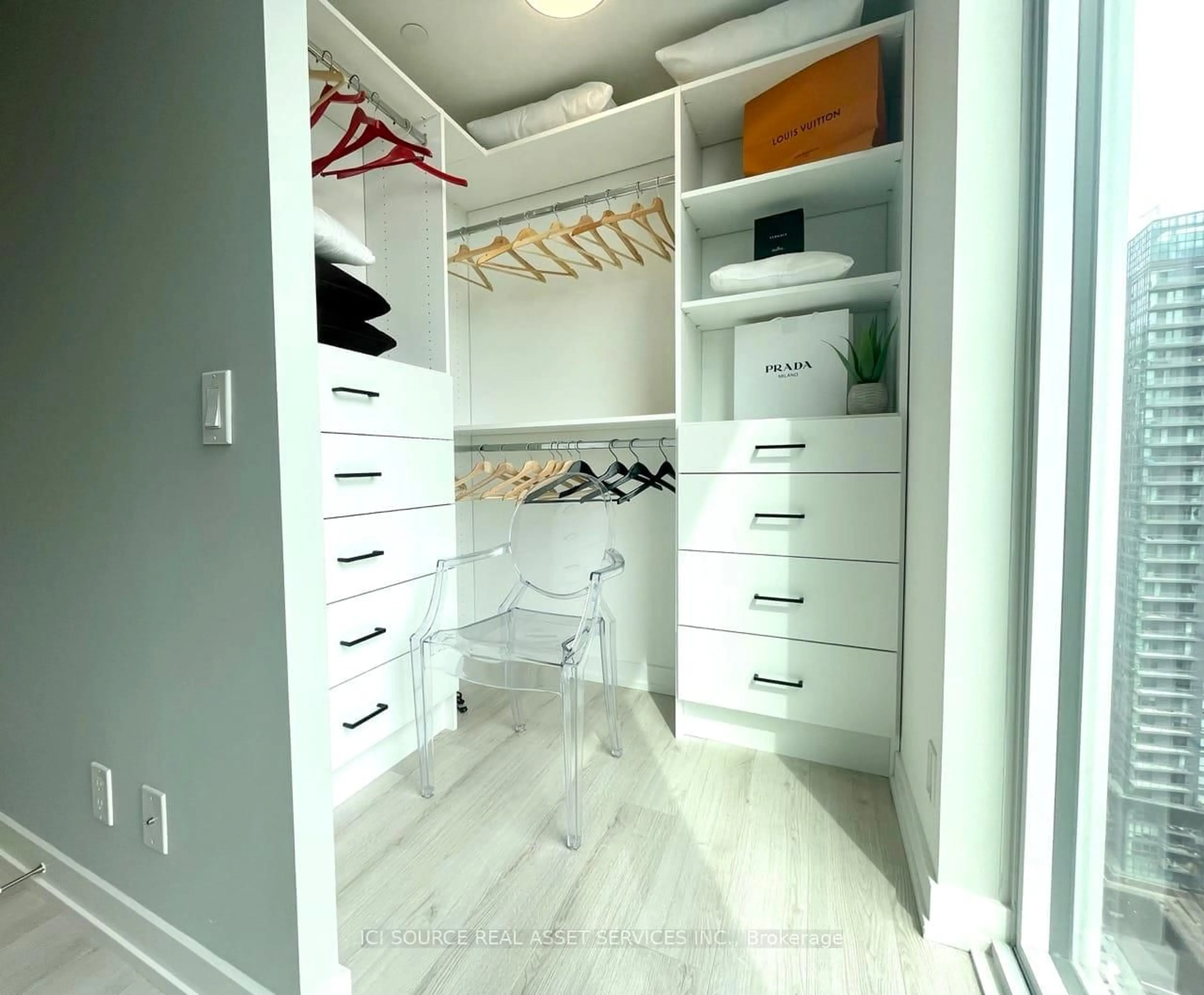 Storage room or clothes room or walk-in closet for 33 Helendale Ave #2206, Toronto Ontario M4R 0A4