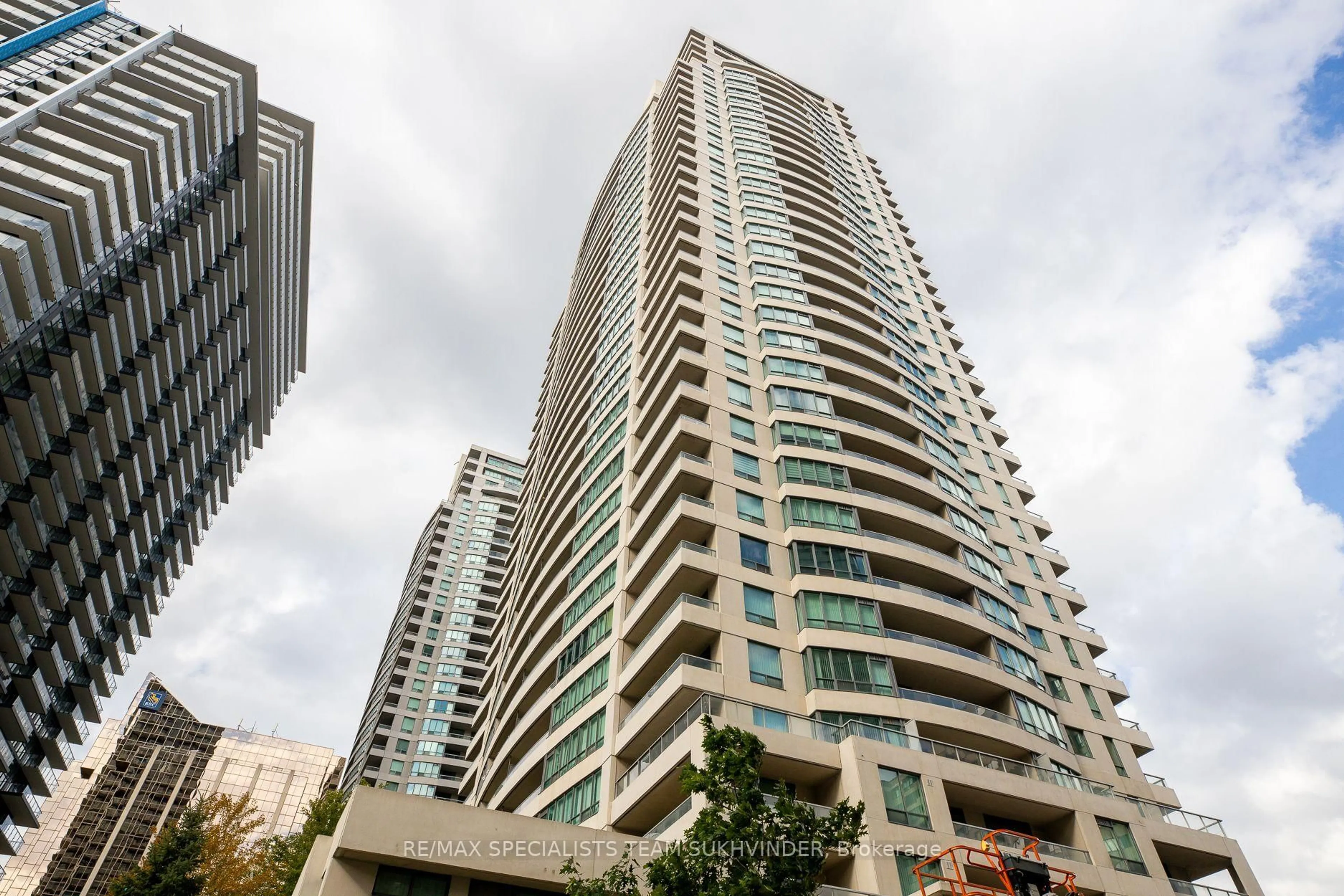 Patio, city buildings view from balcony for 18 Spring Garden Ave #2201, Toronto Ontario M2N 3G2