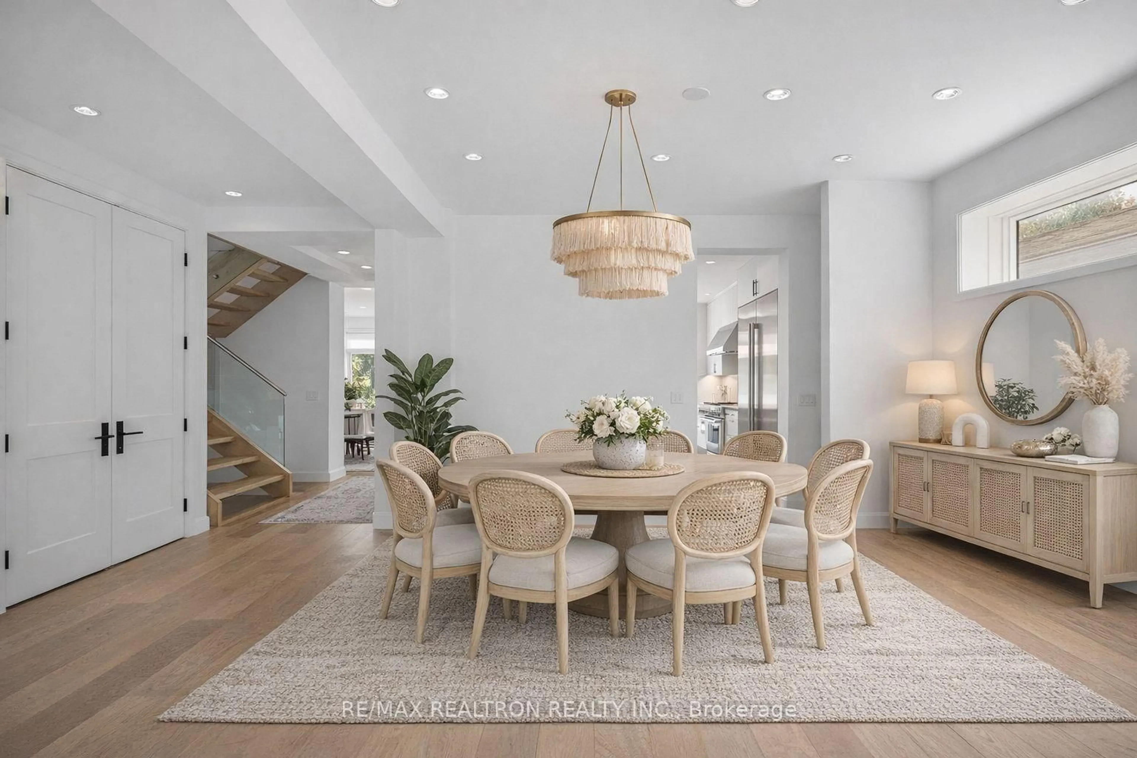 Dining room, unknown for 240 Maxwell St, Toronto Ontario M3H 5B7