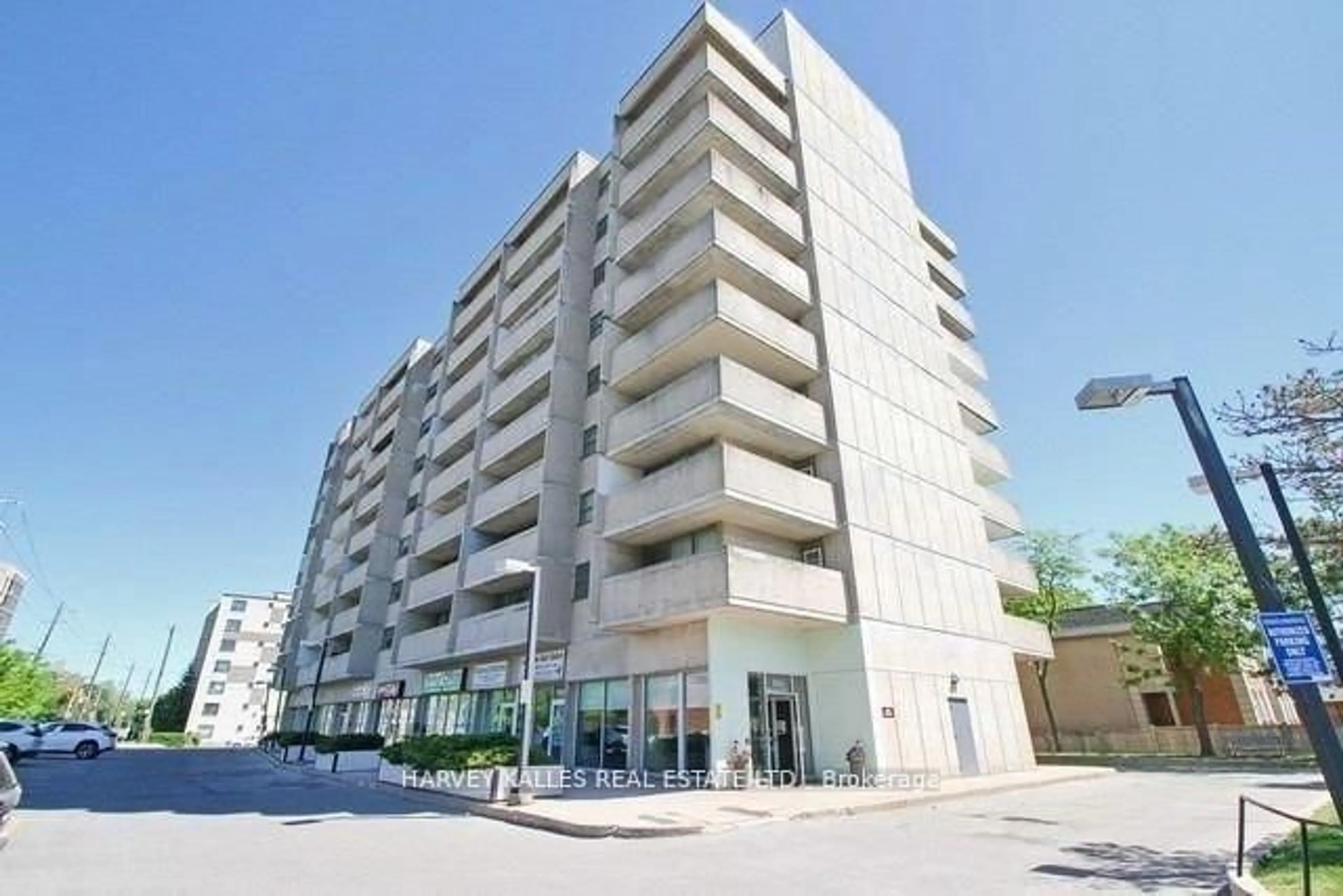 Unknown for 3555 Bathurst St #602, Toronto Ontario M6A 2Y8