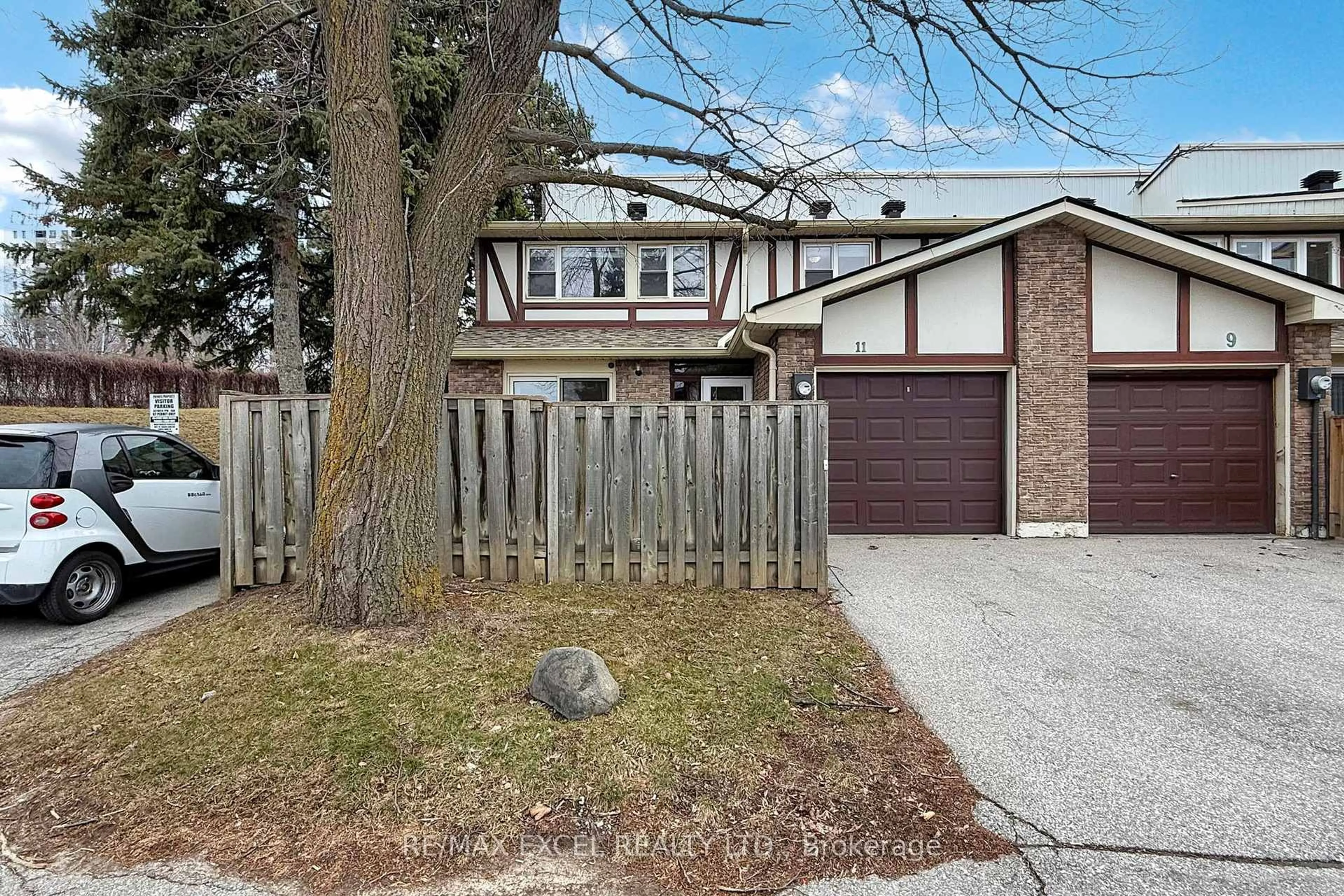 Unknown for 11 Sand Fernway, Toronto Ontario M2J 4N7