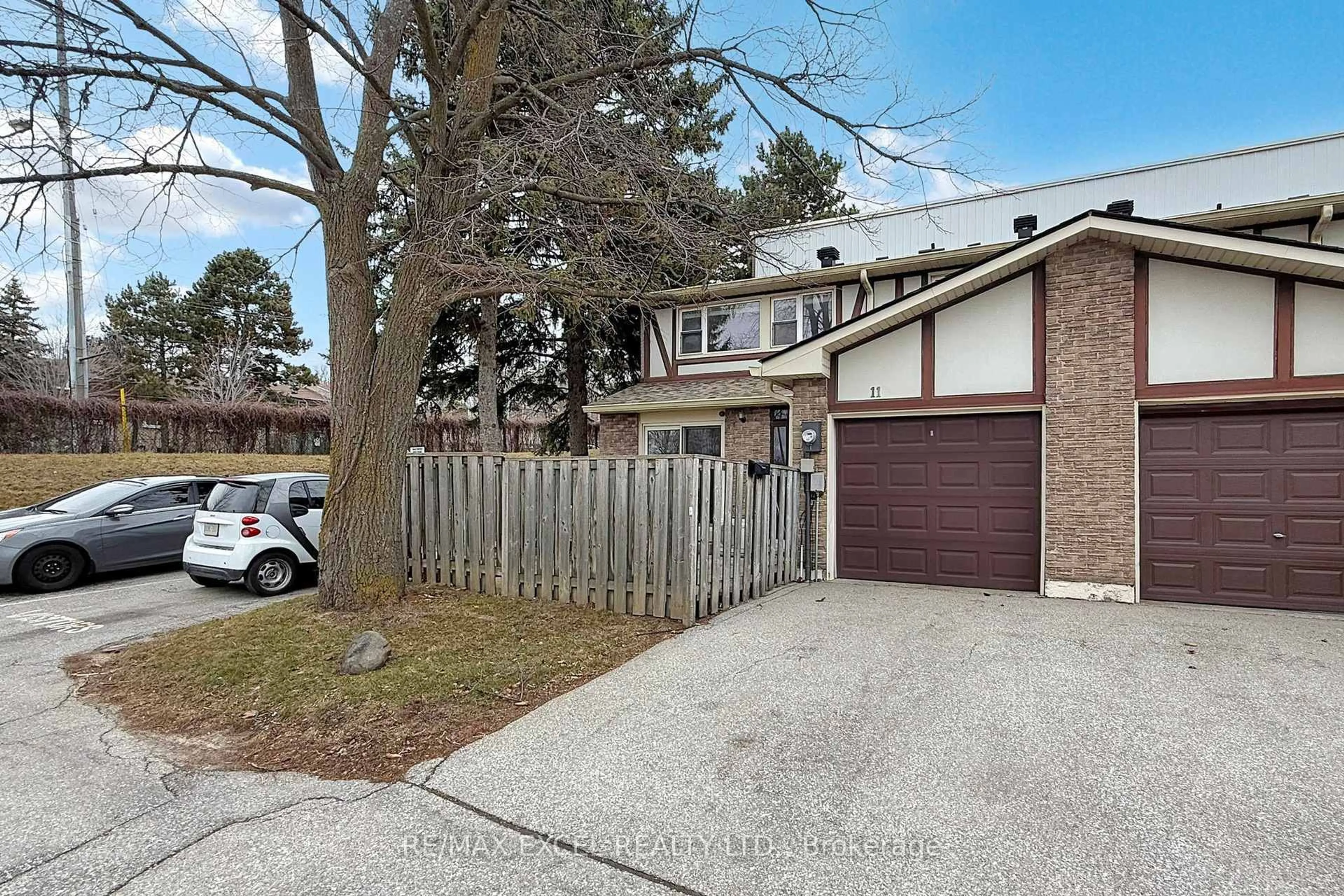 Unknown for 11 Sand Fernway, Toronto Ontario M2J 4N7