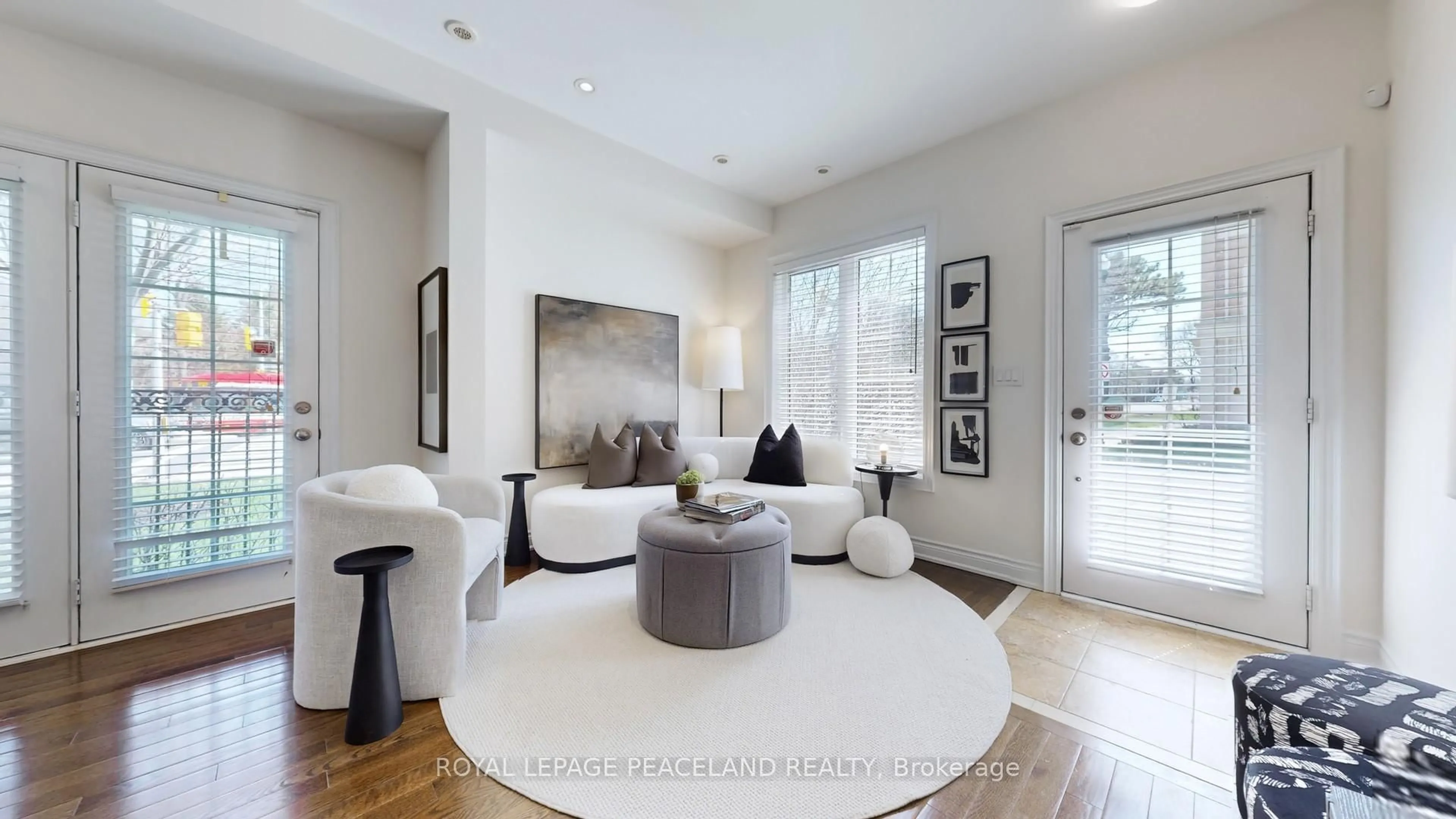 Living room with furniture, unknown for 82 Hargrave Lane, Toronto Ontario M4N 0A4