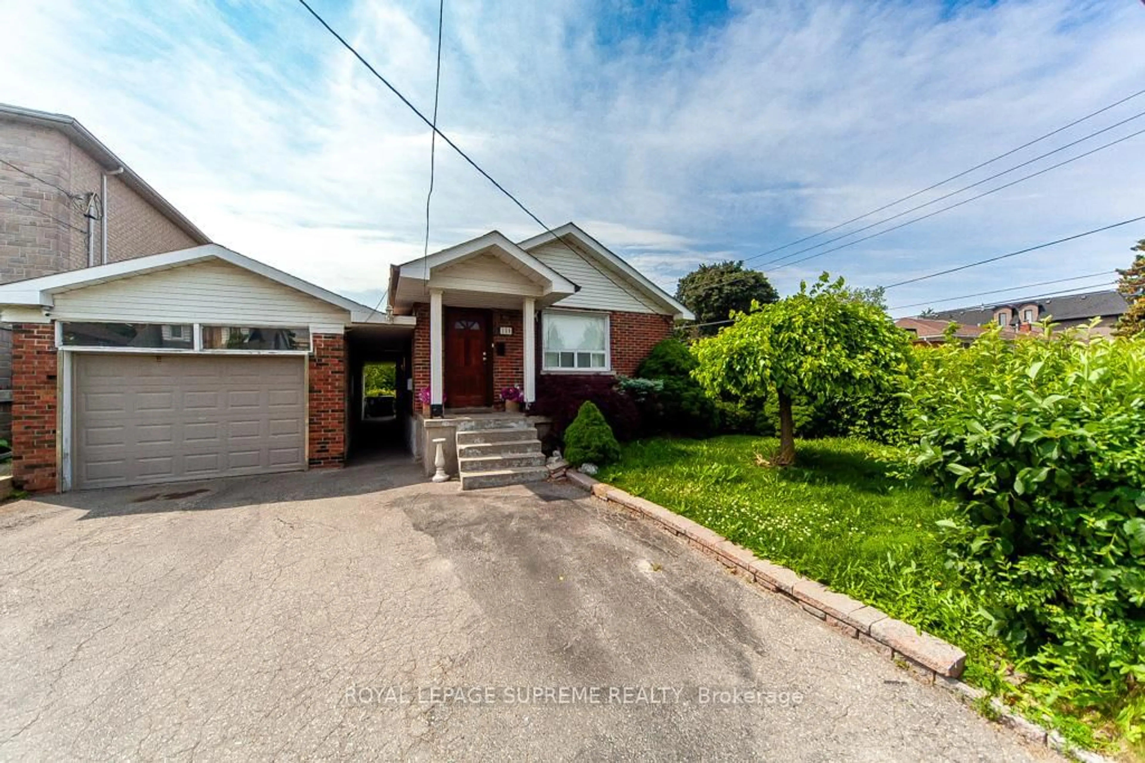 A pic from outside/outdoor area/front of a property/back of a property/a pic from drone, street for 109 Regina Ave, Toronto Ontario M6A 1R5