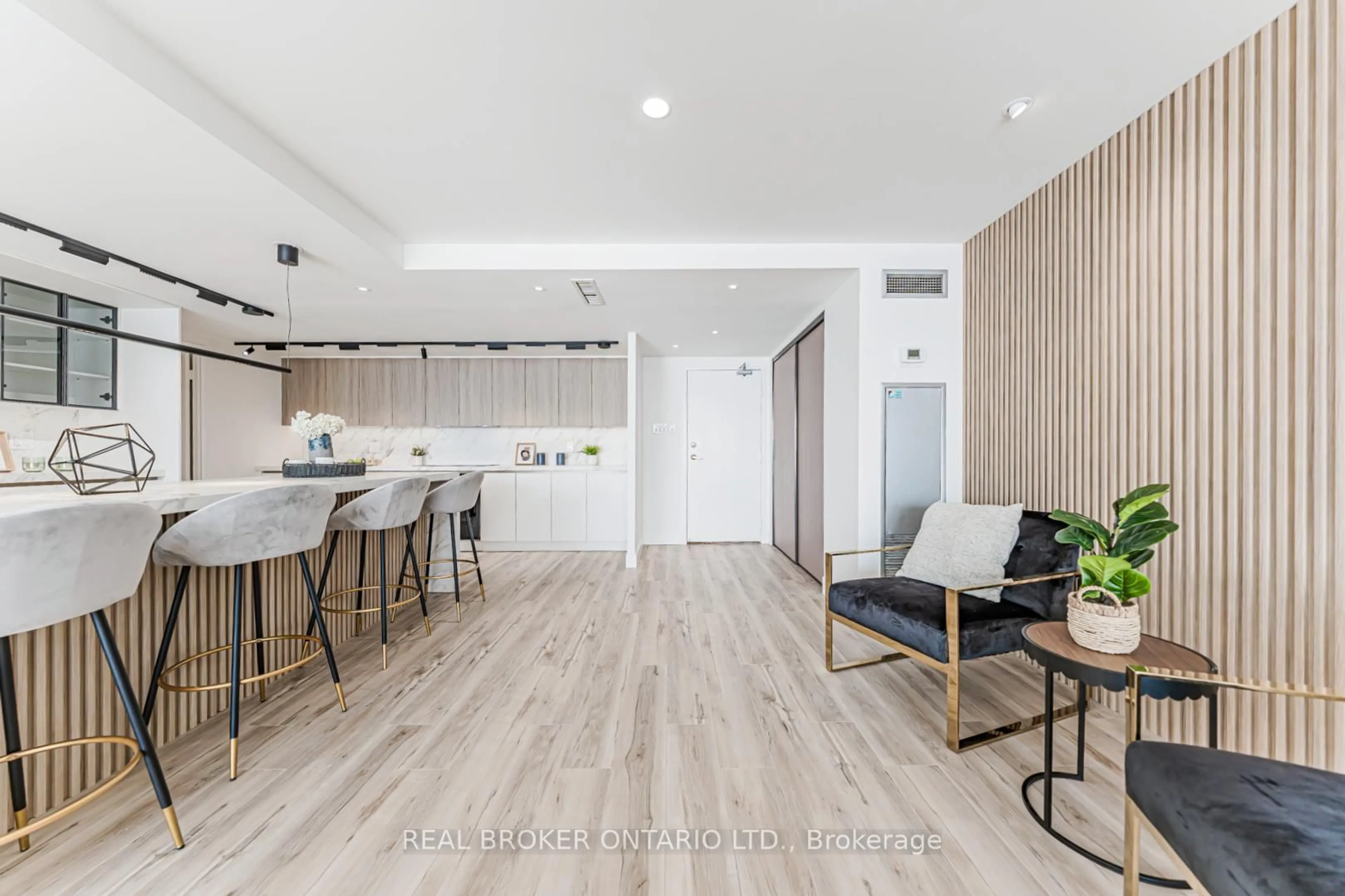 Open concept kitchen, wood/laminate floor for 131 Torresdale Ave #1708, Toronto Ontario M2R 3T1