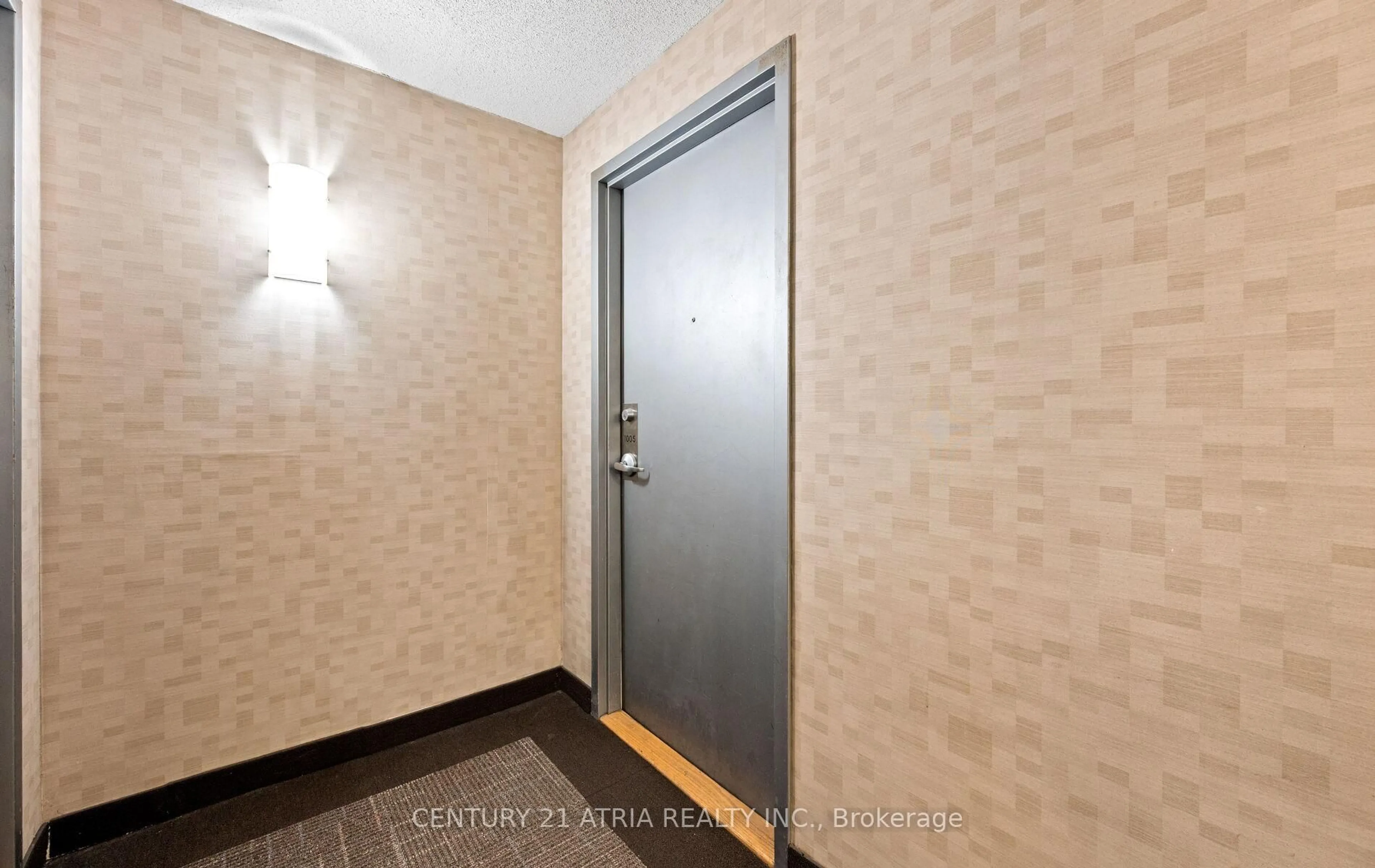 Indoor foyer for 255 Richmond St #1005, Toronto Ontario M5A 4T7