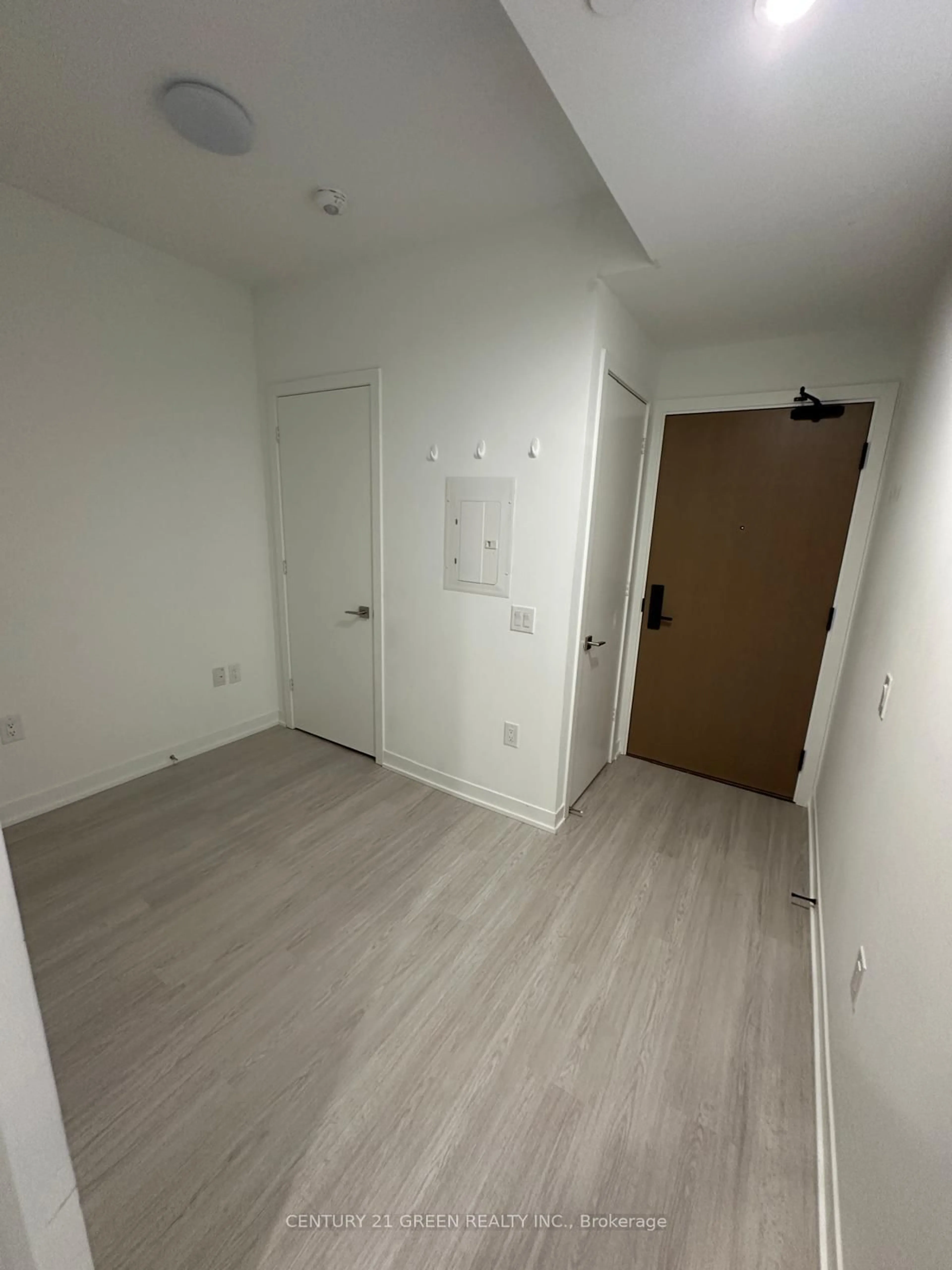 A pic of a room for 195 McCaul St #414, Toronto Ontario M5T 0E5